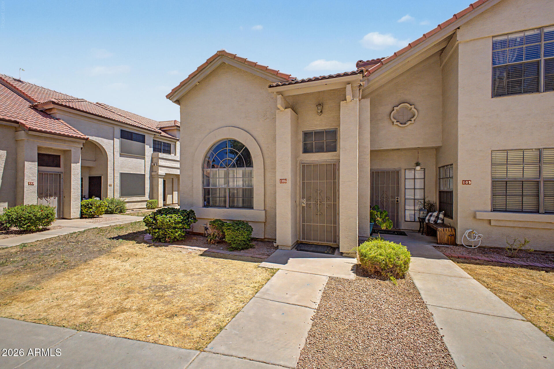 TOWNES AT SOUTH MEADOW - Residential