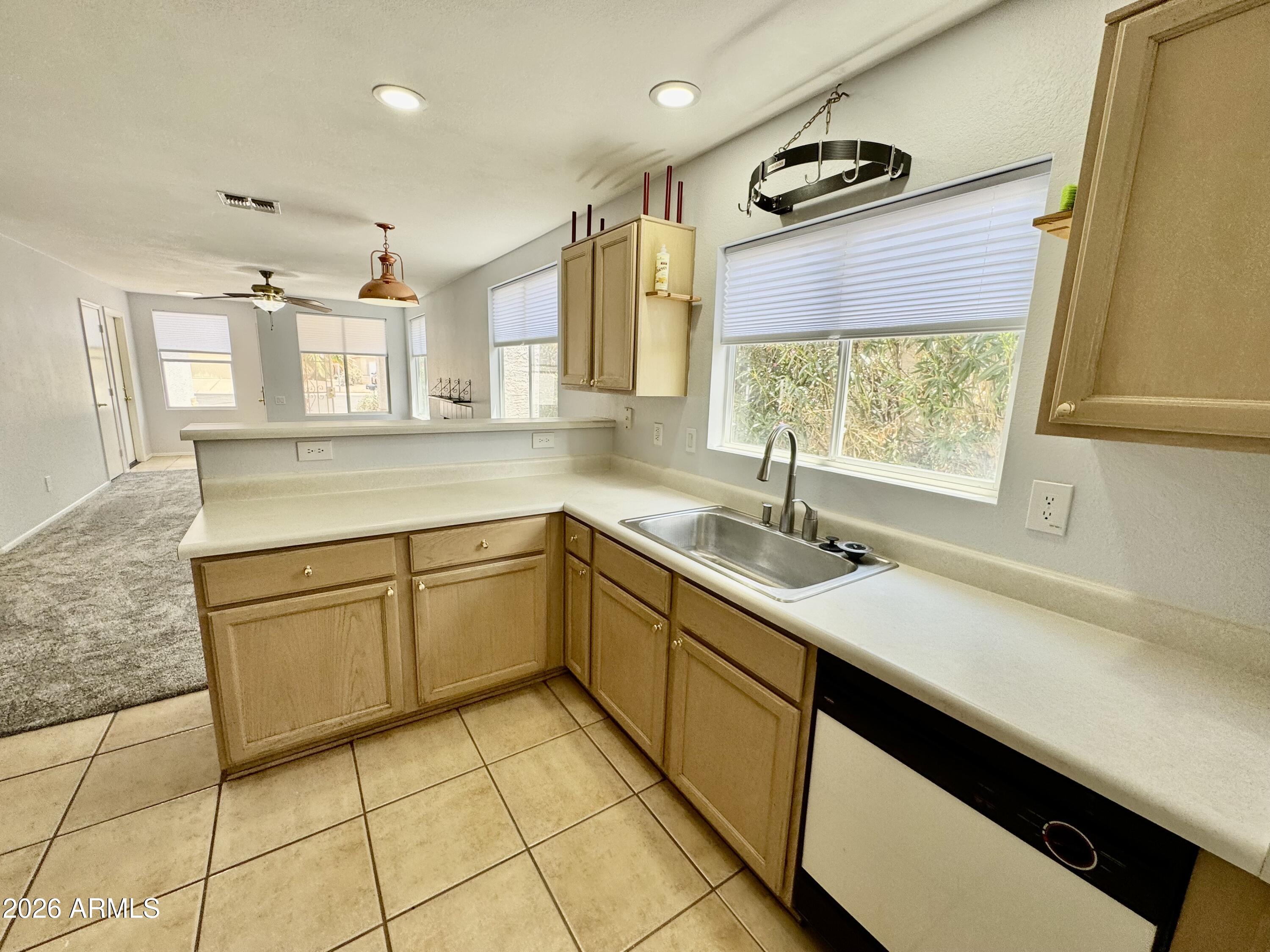 RENAISSANCE POINT - Residential