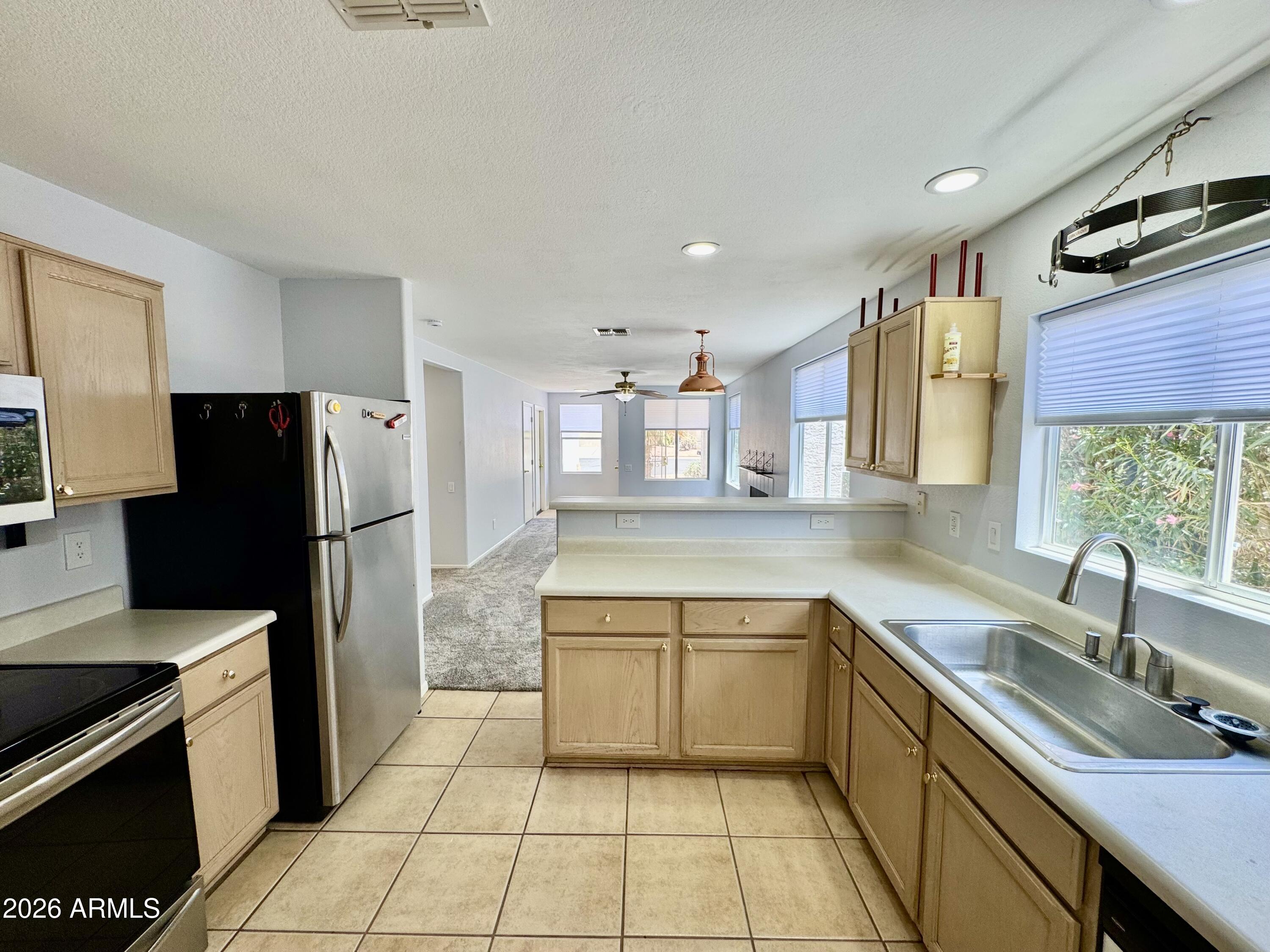 RENAISSANCE POINT - Residential