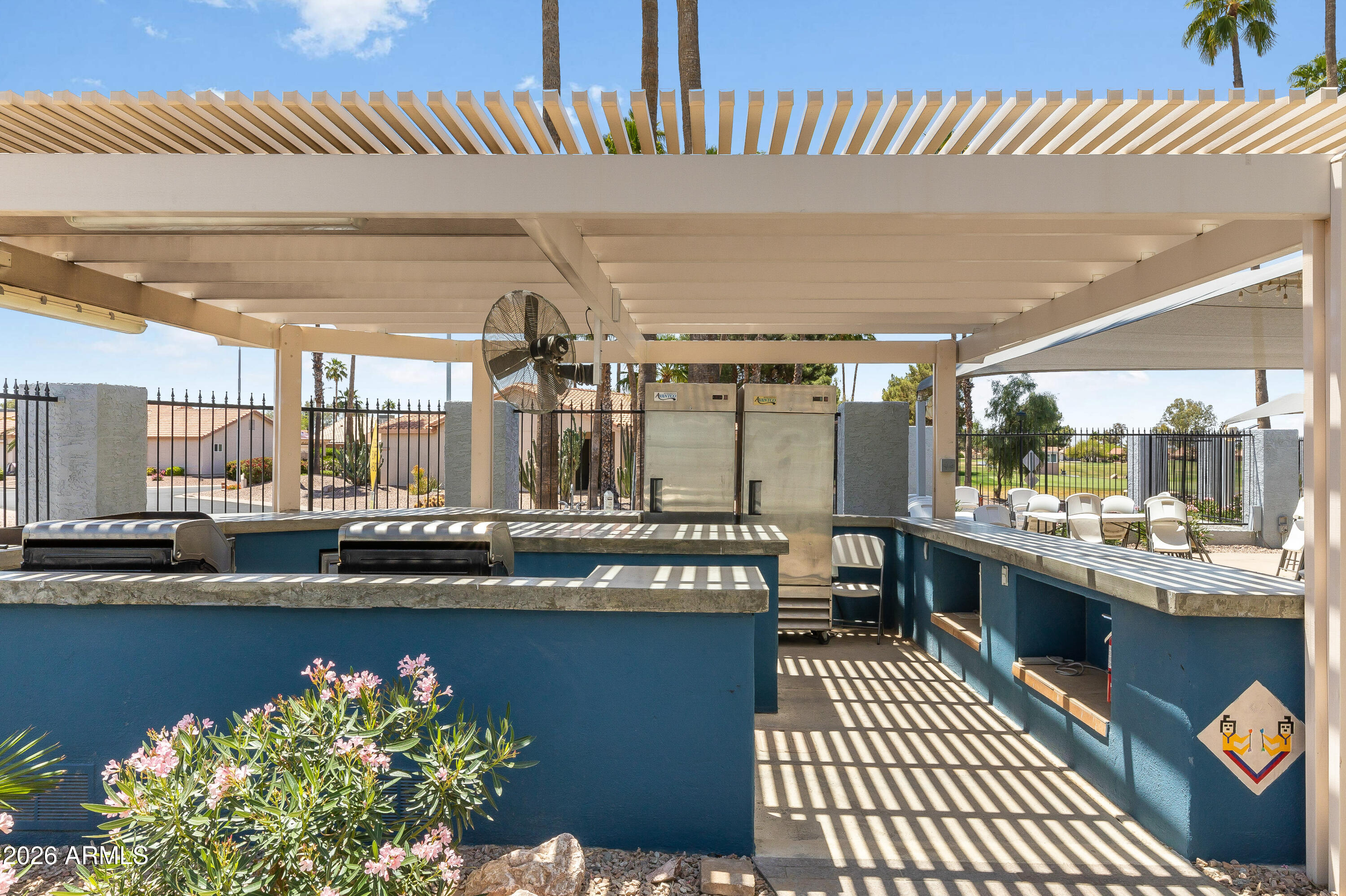 SUNBIRD UNIT ELEVEN - Residential