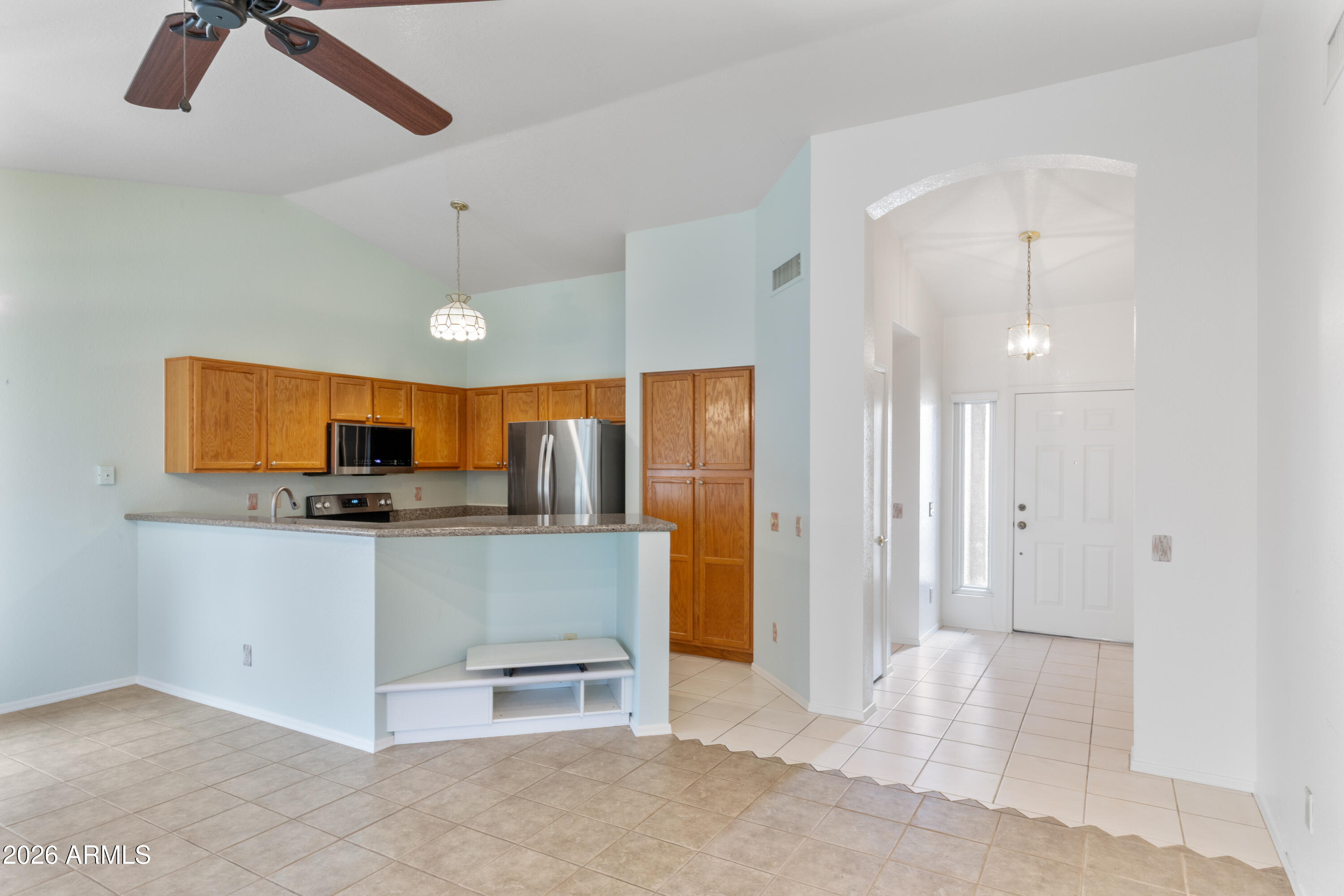 SUNBIRD UNIT ELEVEN - Residential
