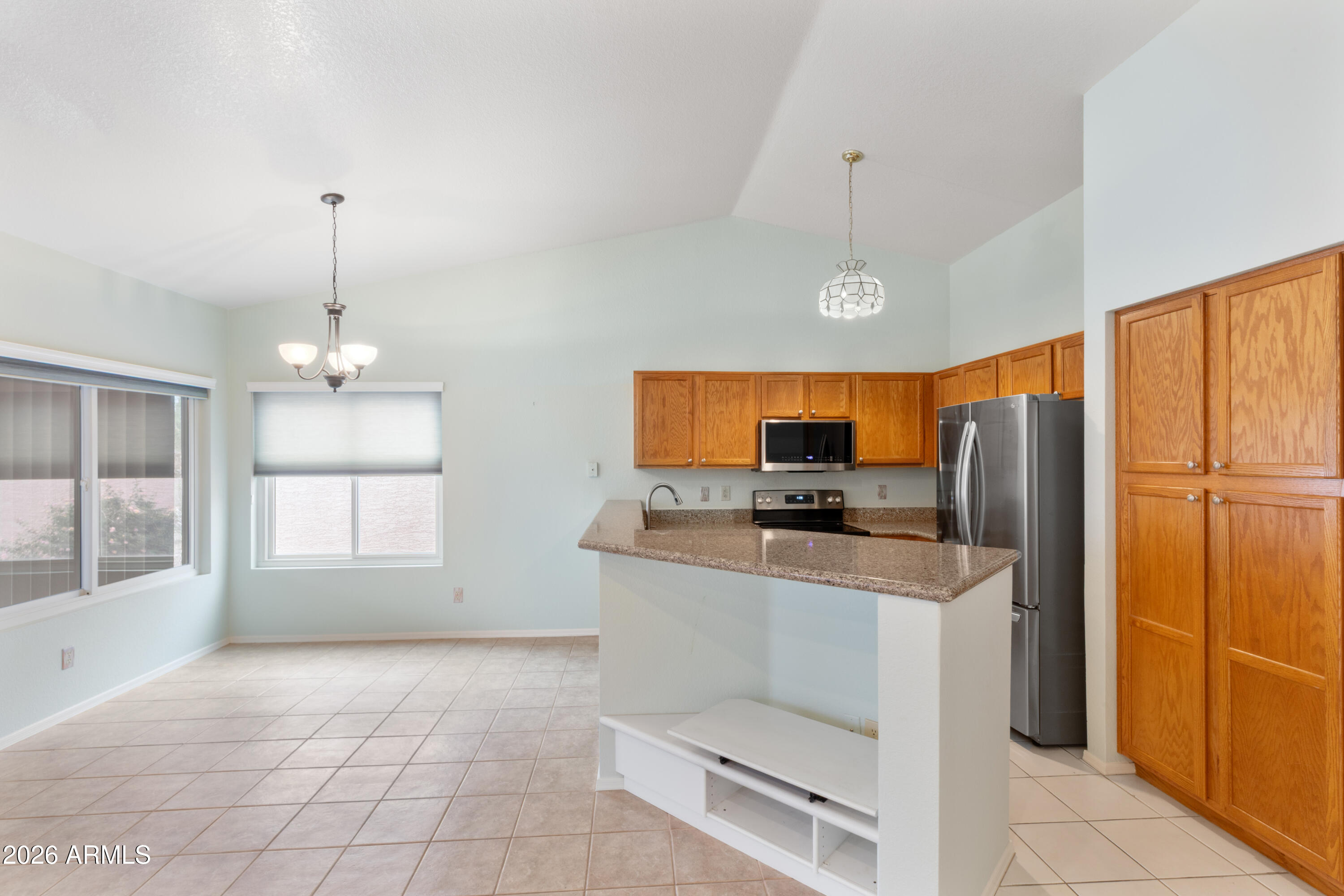 SUNBIRD UNIT ELEVEN - Residential