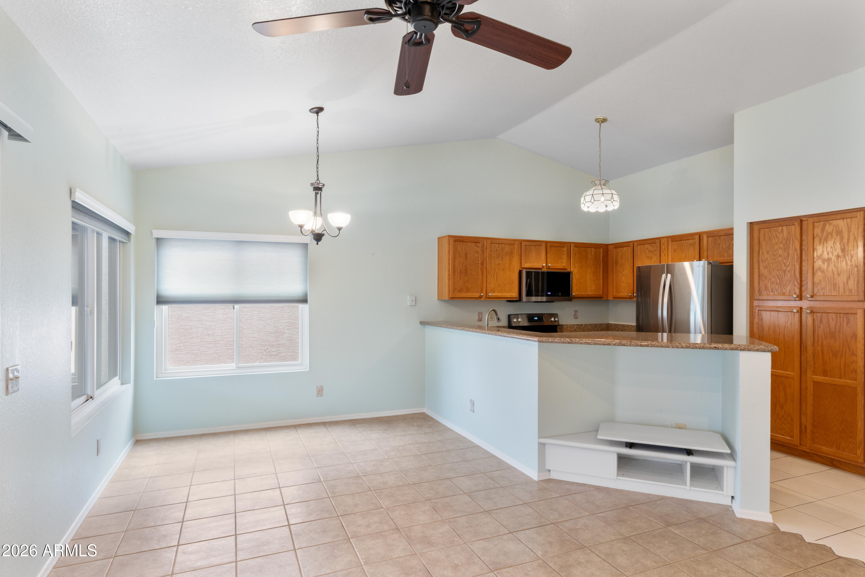 SUNBIRD UNIT ELEVEN - Residential