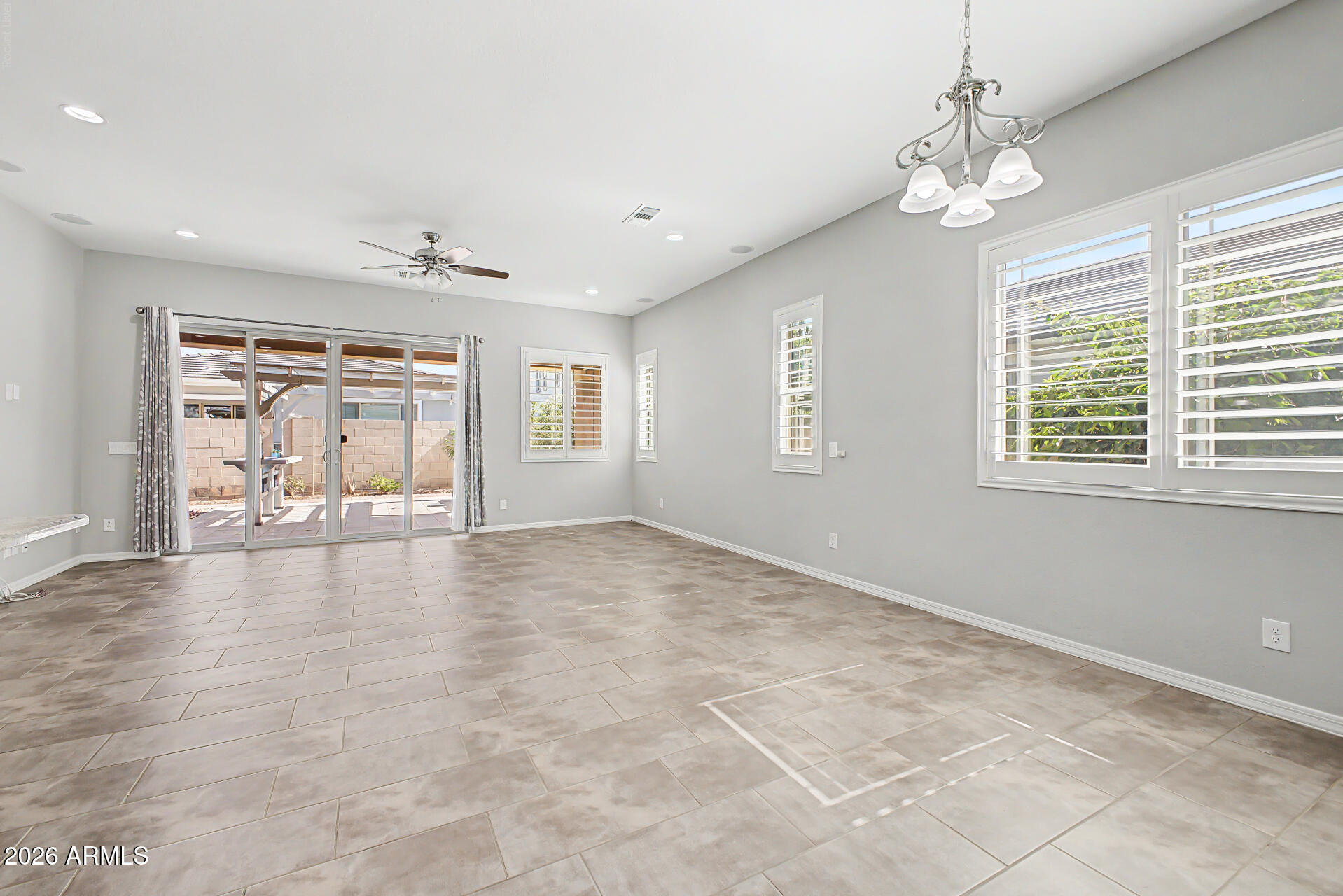 WARNER GROVES AT MORRISON RANCH - Residential