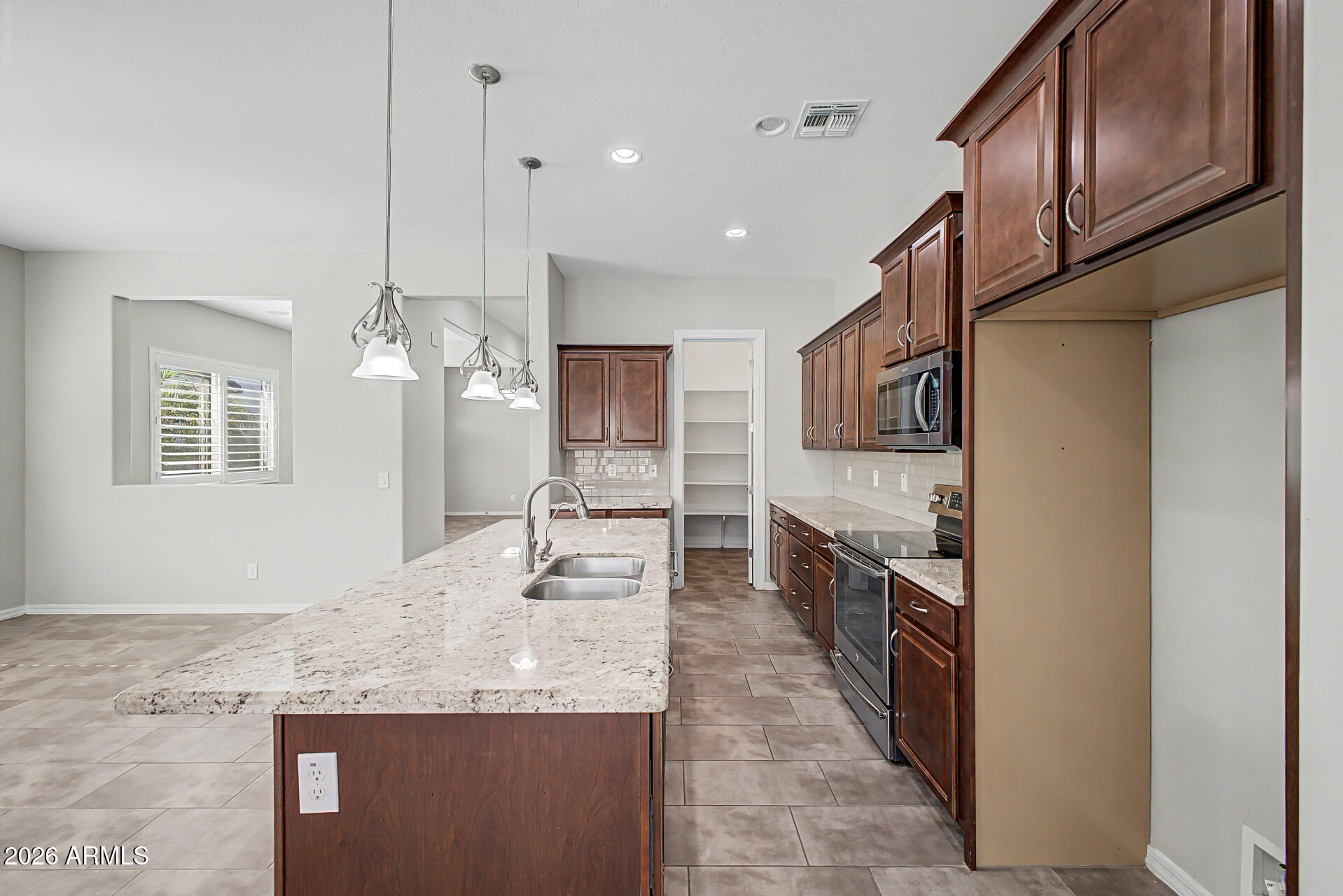 WARNER GROVES AT MORRISON RANCH - Residential