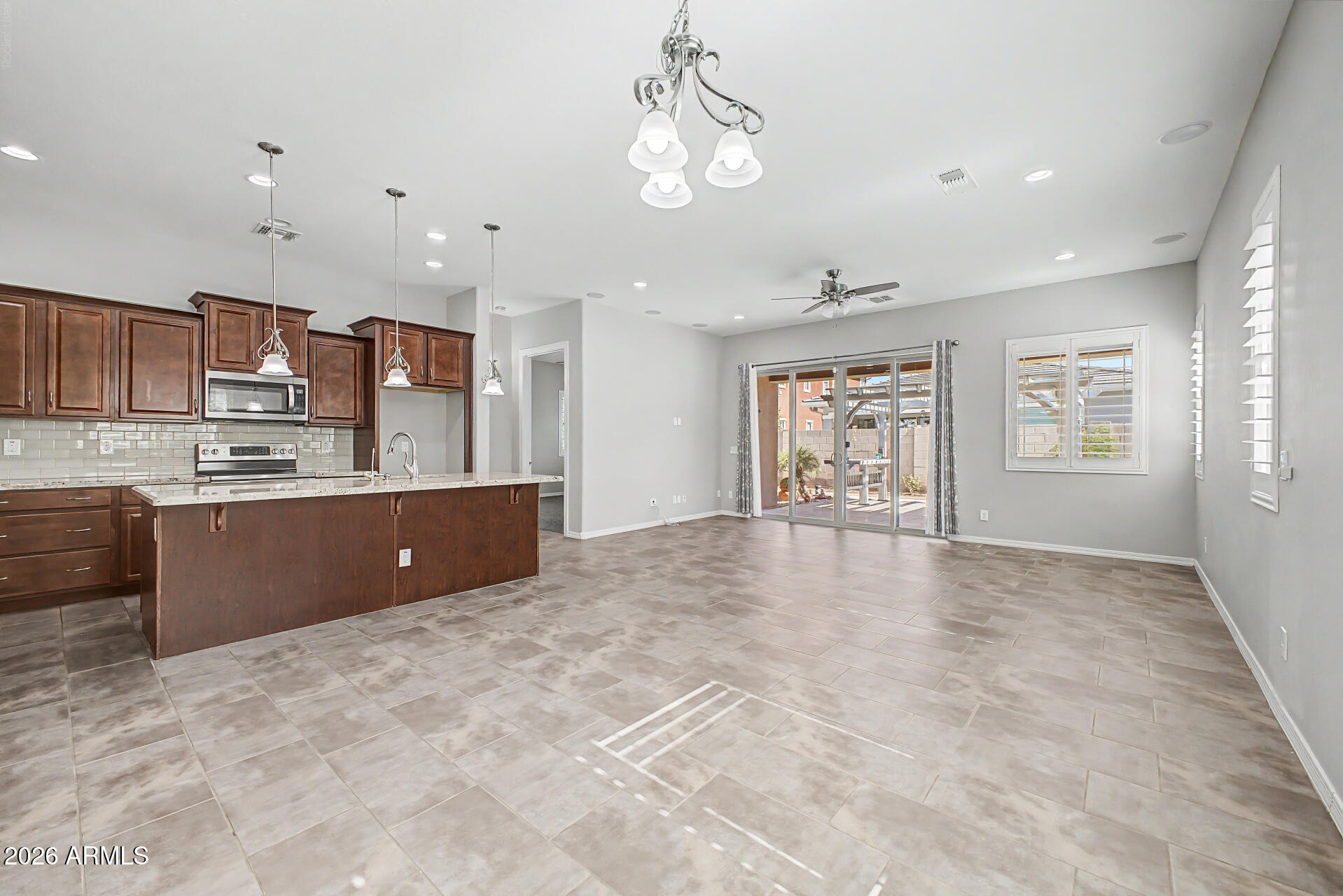 WARNER GROVES AT MORRISON RANCH - Residential