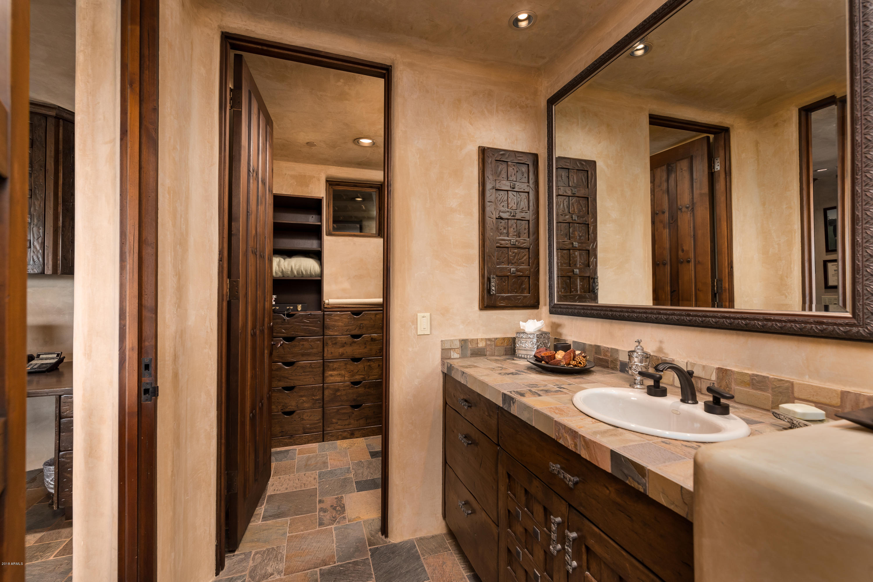 DESERT MOUNTAIN - Residential