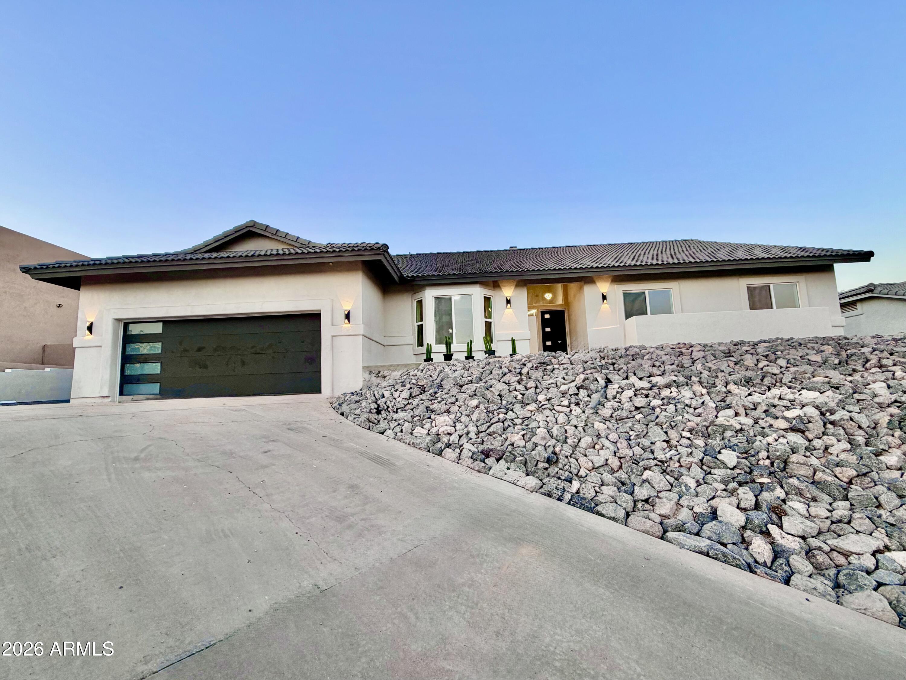 FOUNTAIN HILLS AZ FP 604C BLK 239 REPLAT - Residential