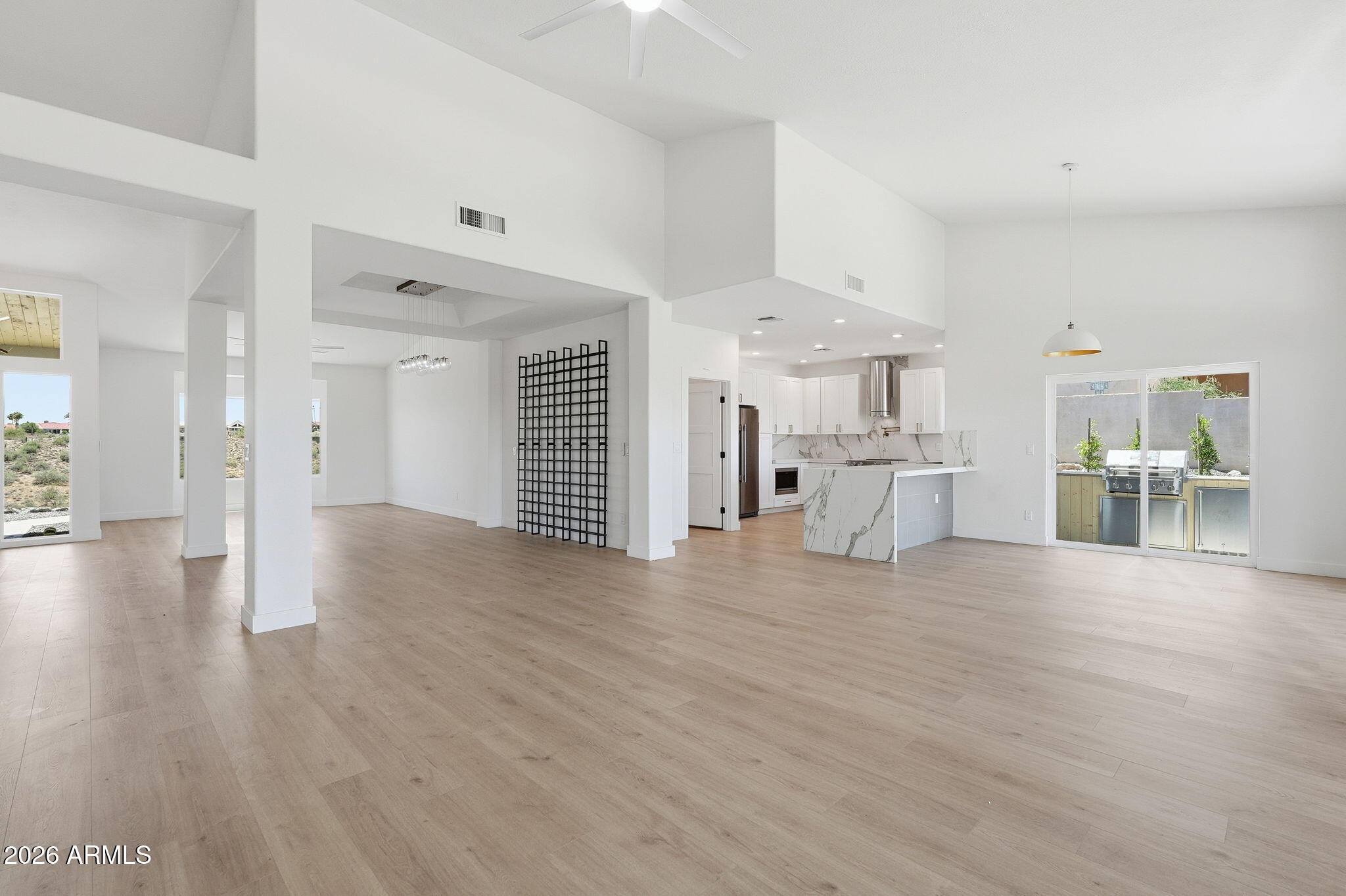 FOUNTAIN HILLS AZ FP 604C BLK 239 REPLAT - Residential
