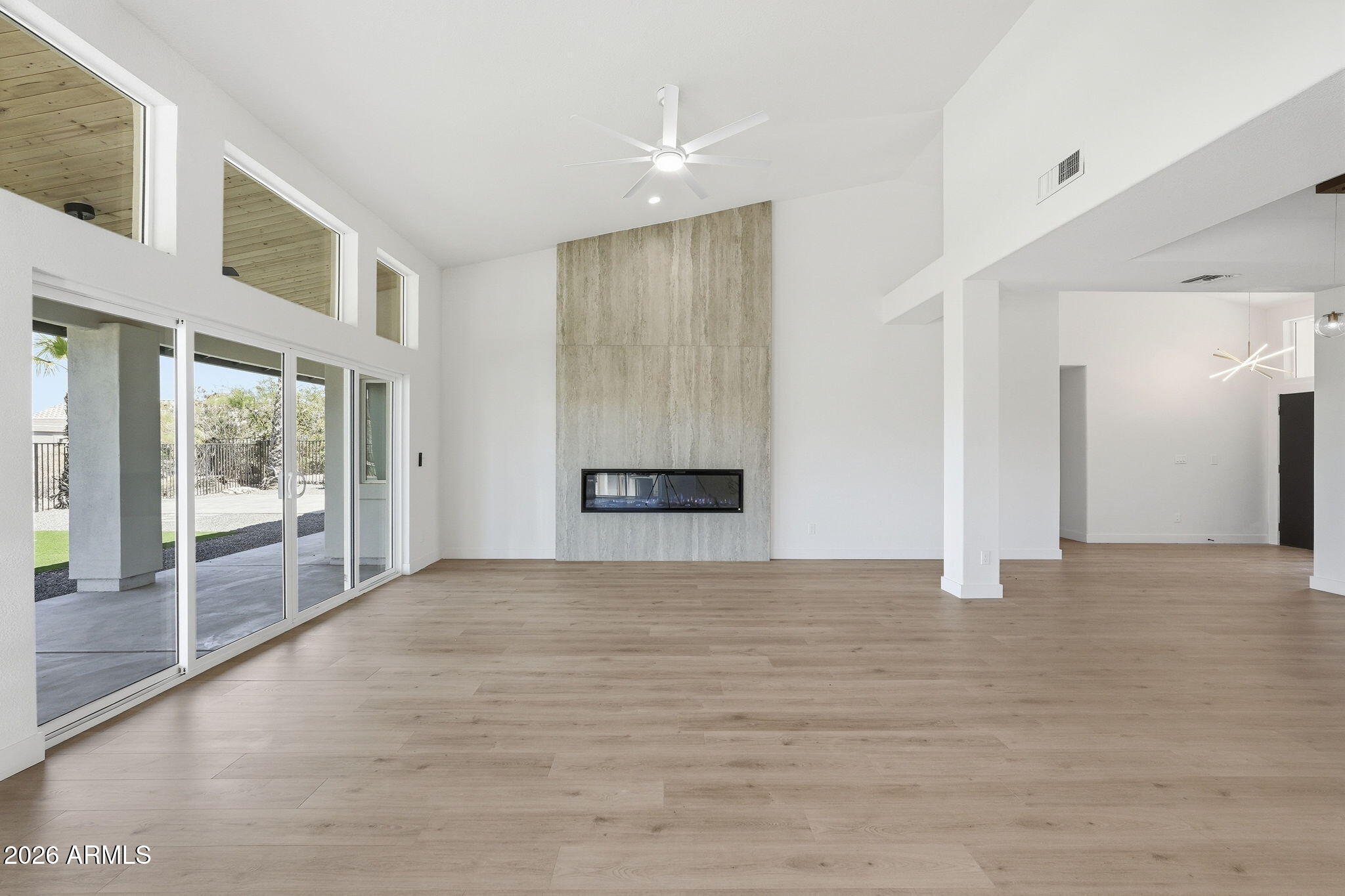 FOUNTAIN HILLS AZ FP 604C BLK 239 REPLAT - Residential