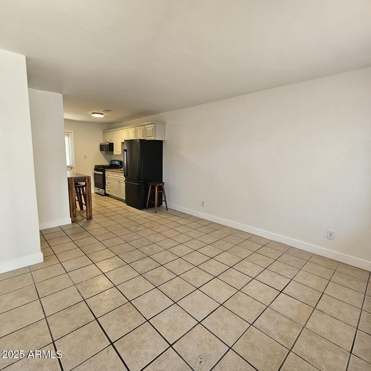 WESTERN VILLA - Residential Income