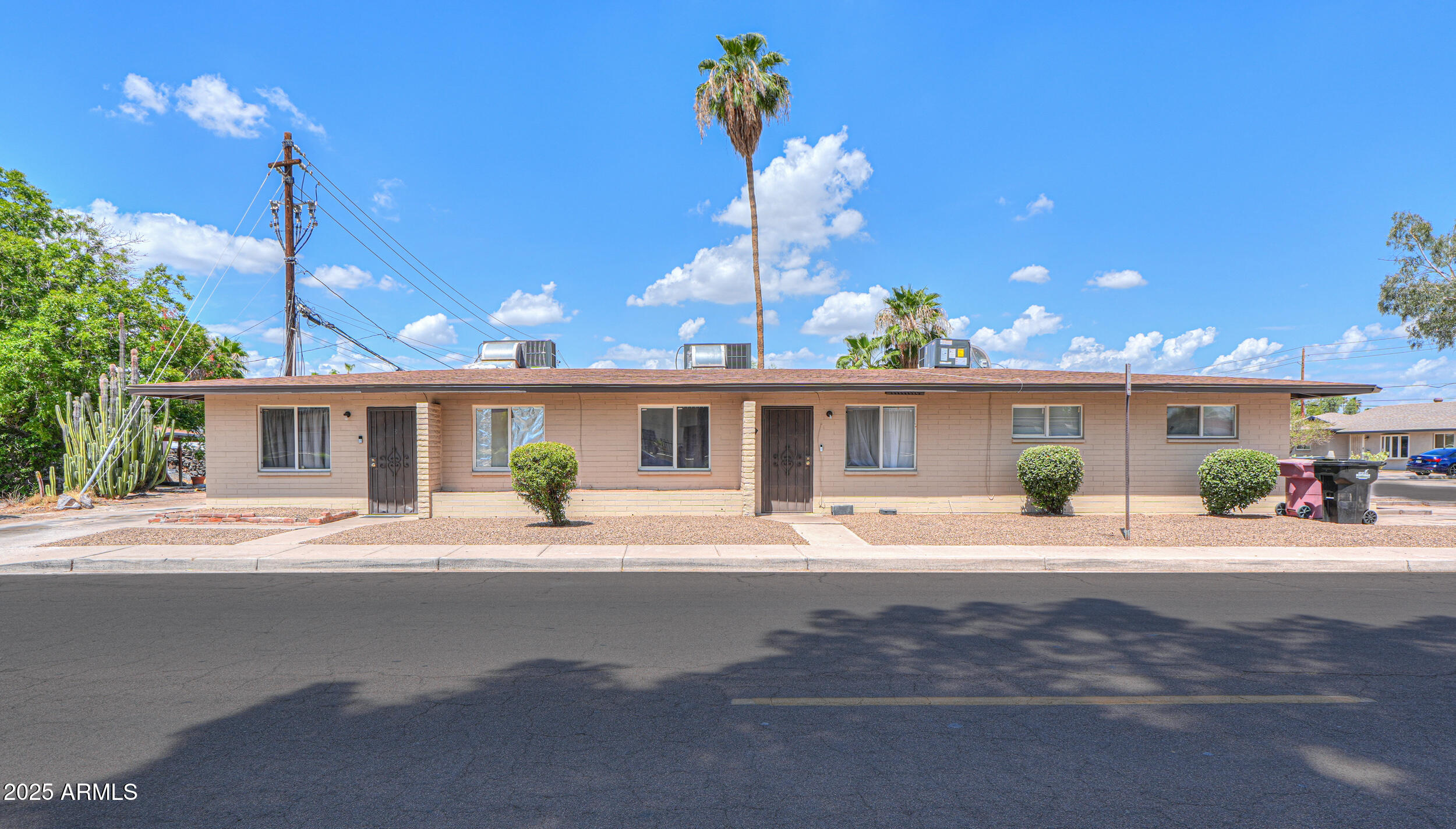 WESTERN VILLA - Residential Income