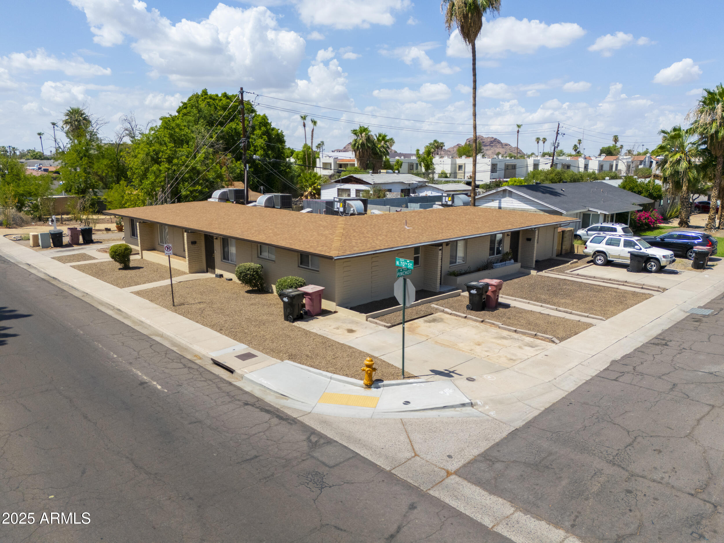 WESTERN VILLA - Residential Income
