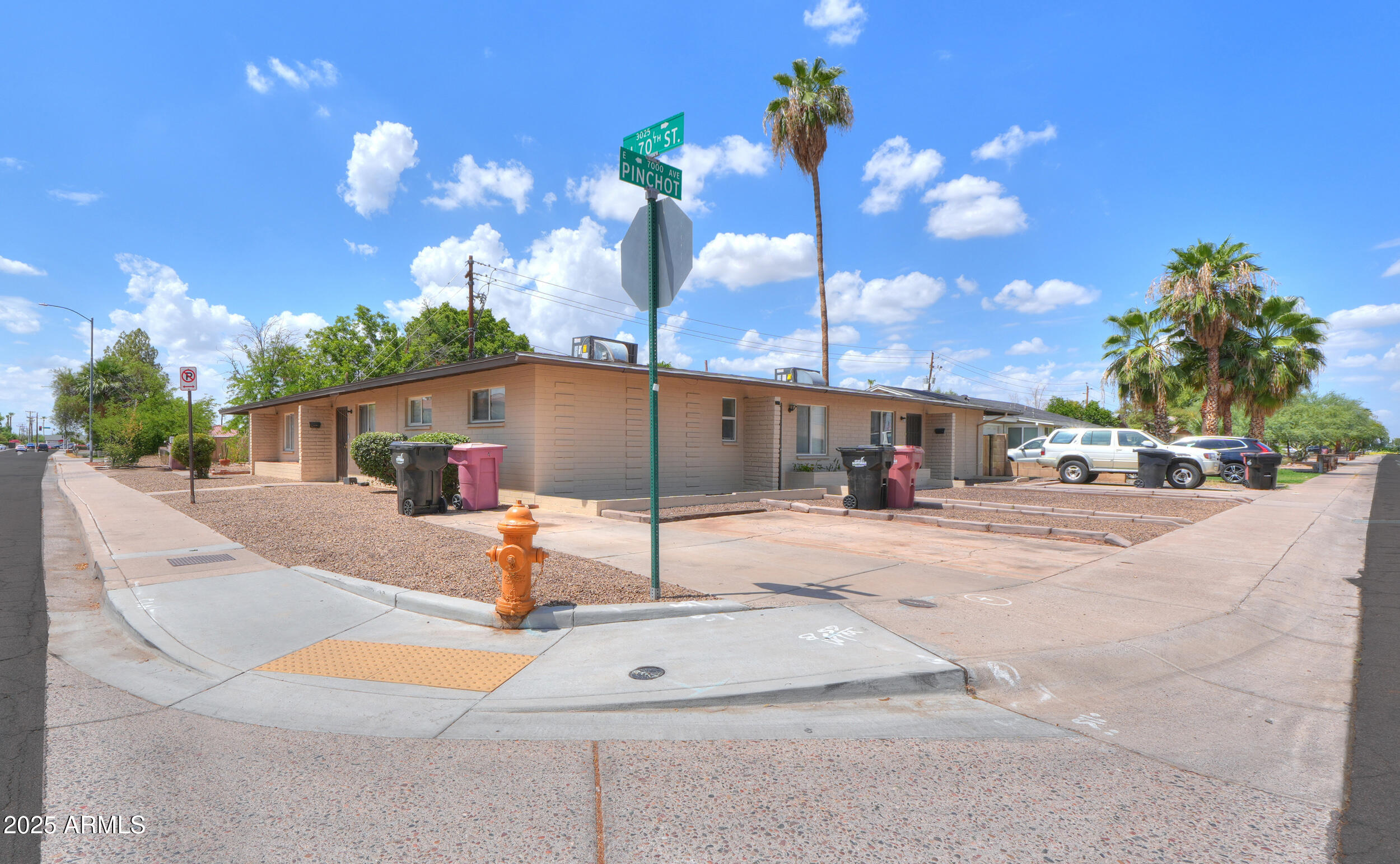 WESTERN VILLA - Residential Income