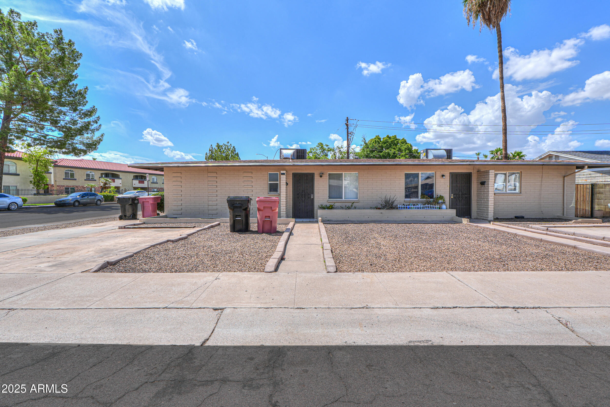 WESTERN VILLA - Residential Income