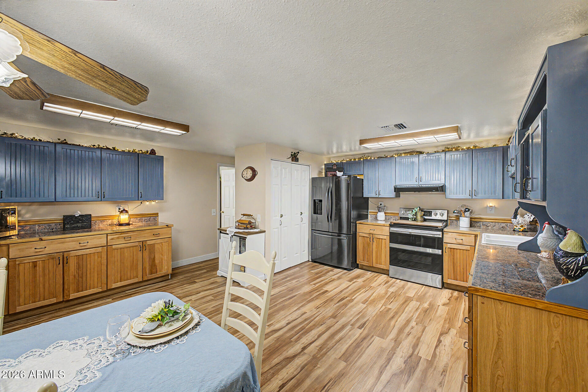 COLLEGE PARK COUNTRY ESTATES UNIT 3 - Residential