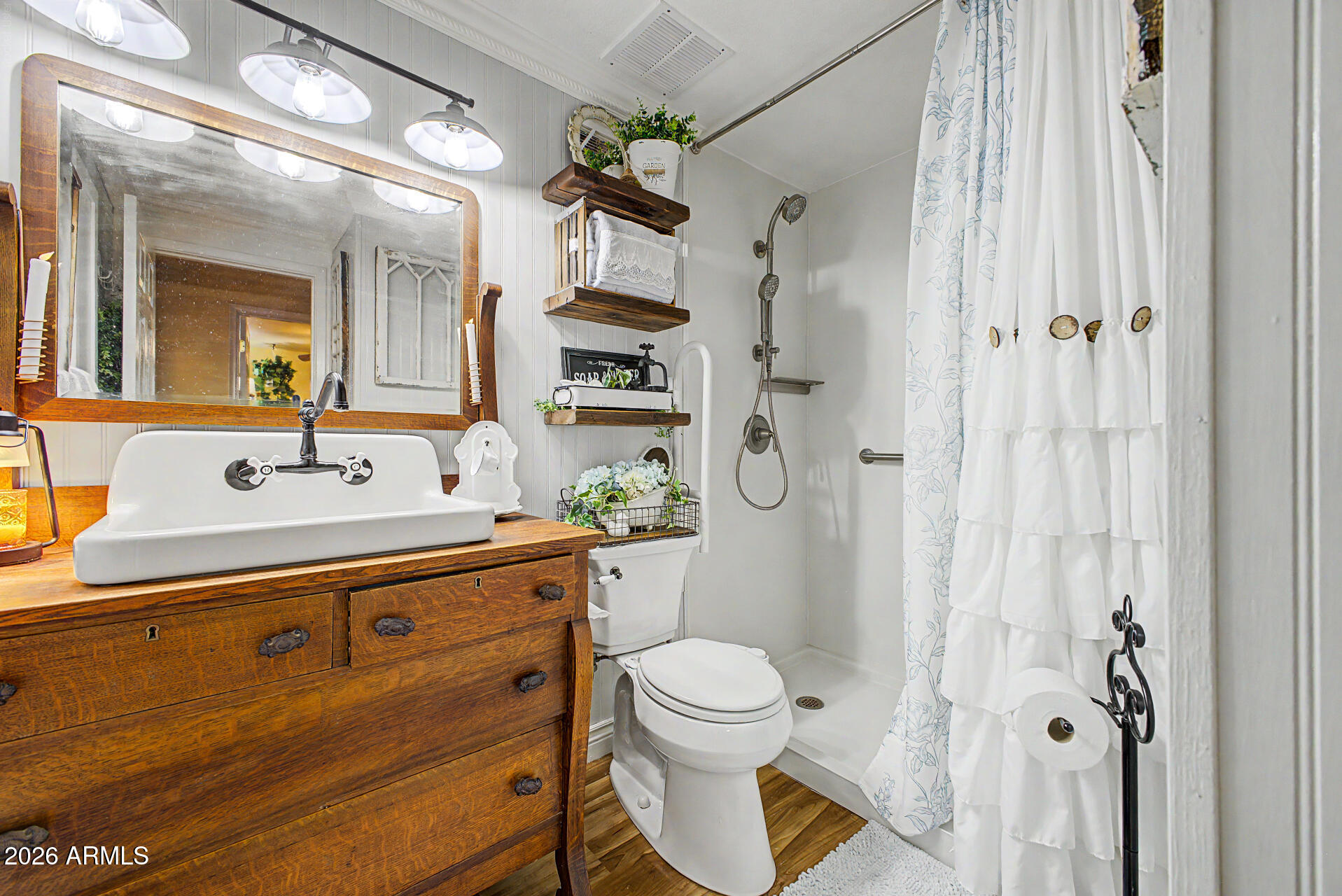 COLLEGE PARK COUNTRY ESTATES UNIT 3 - Residential