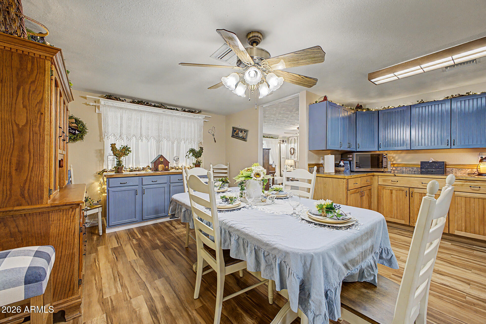 COLLEGE PARK COUNTRY ESTATES UNIT 3 - Residential