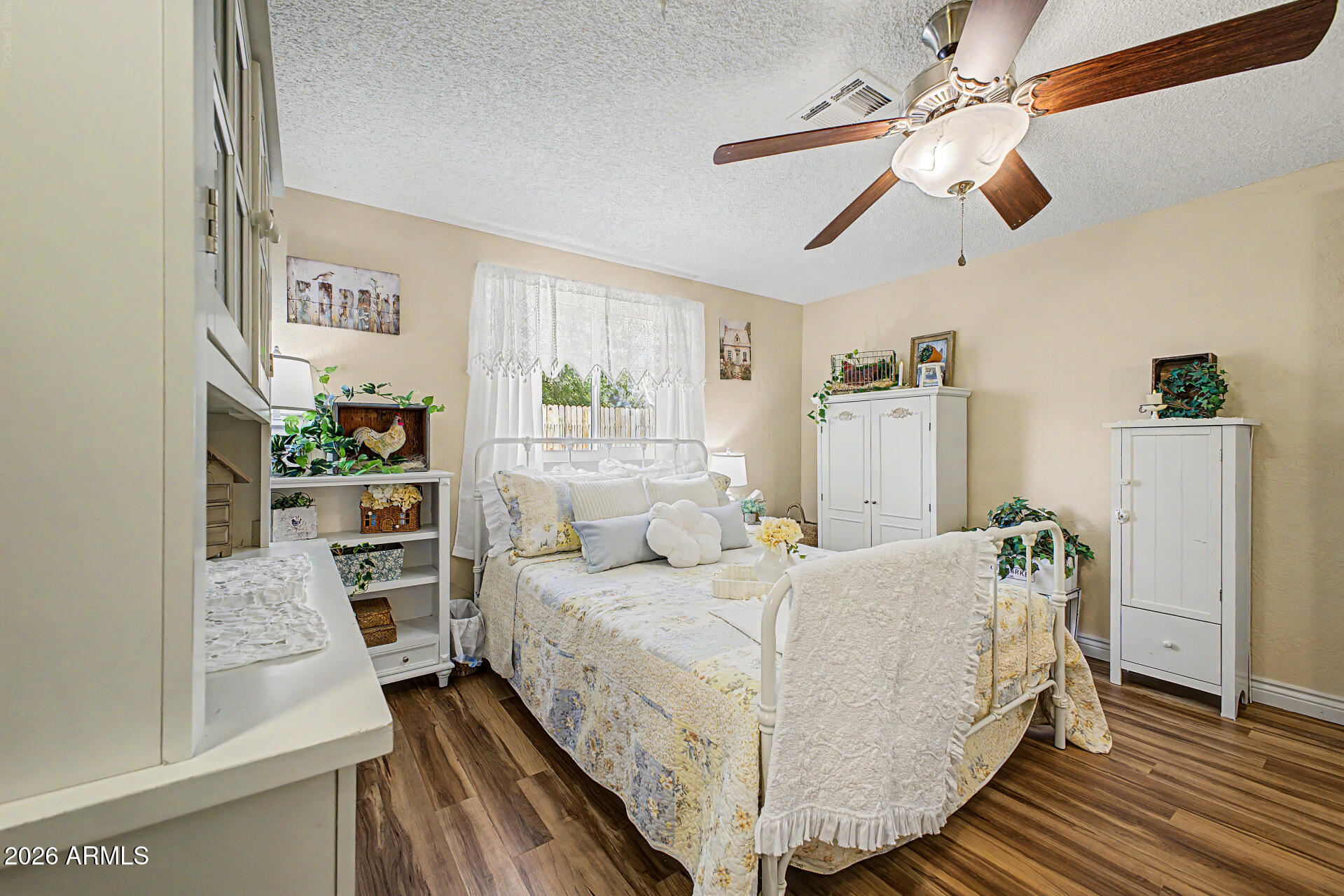 COLLEGE PARK COUNTRY ESTATES UNIT 3 - Residential