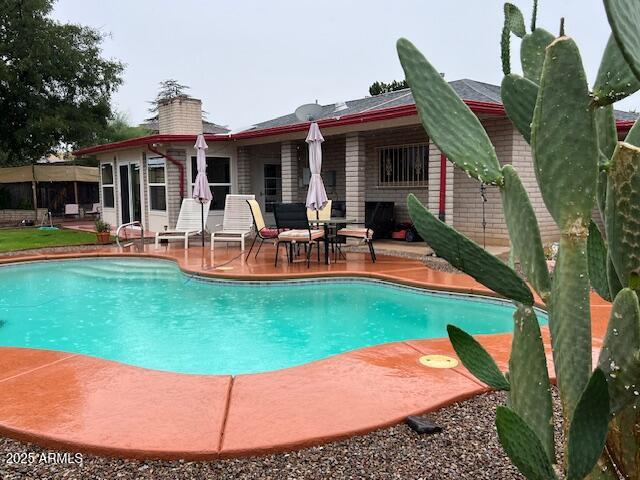 KINGS MANOR - Residential