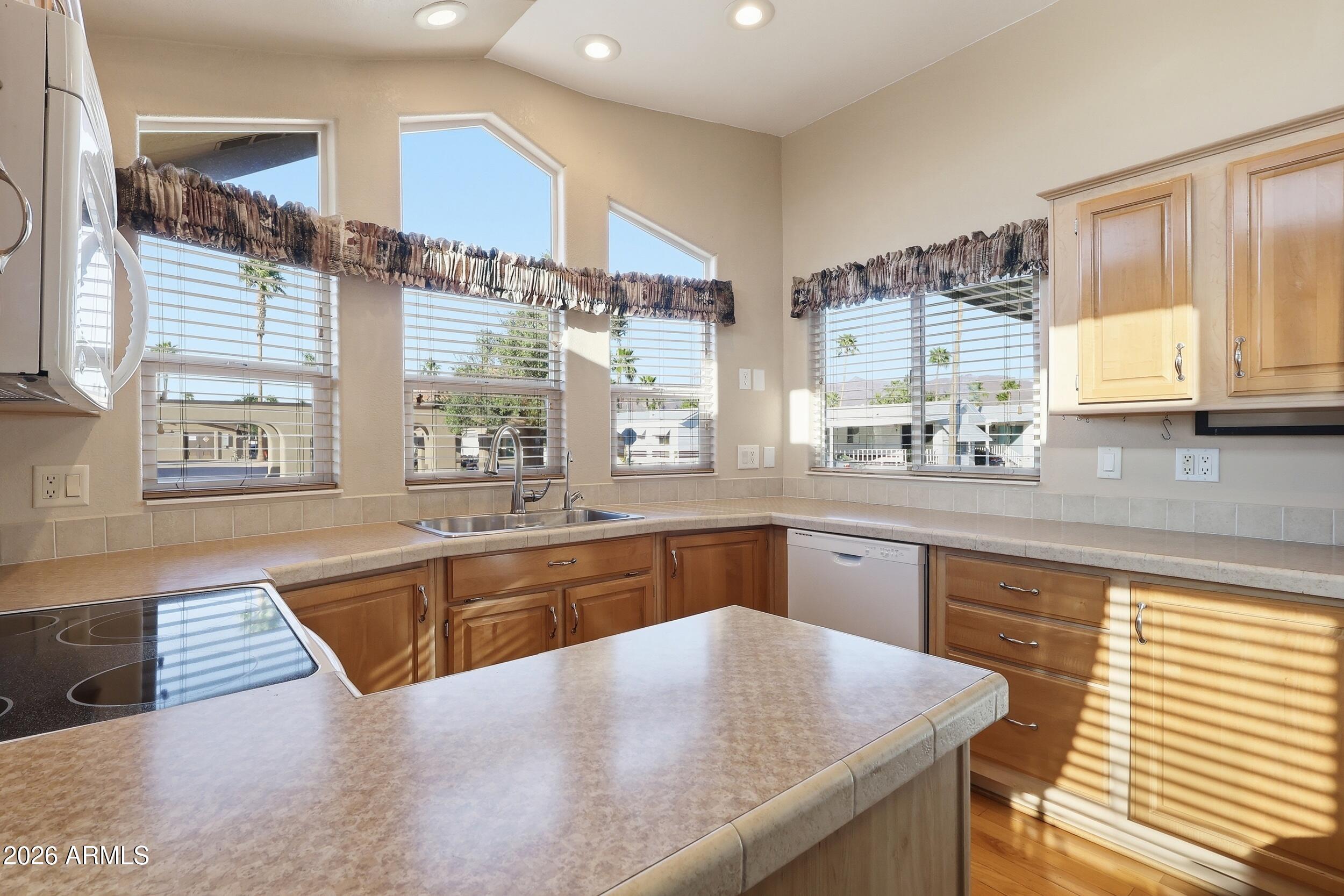 GOLDEN VISTA RV RESORT - Residential