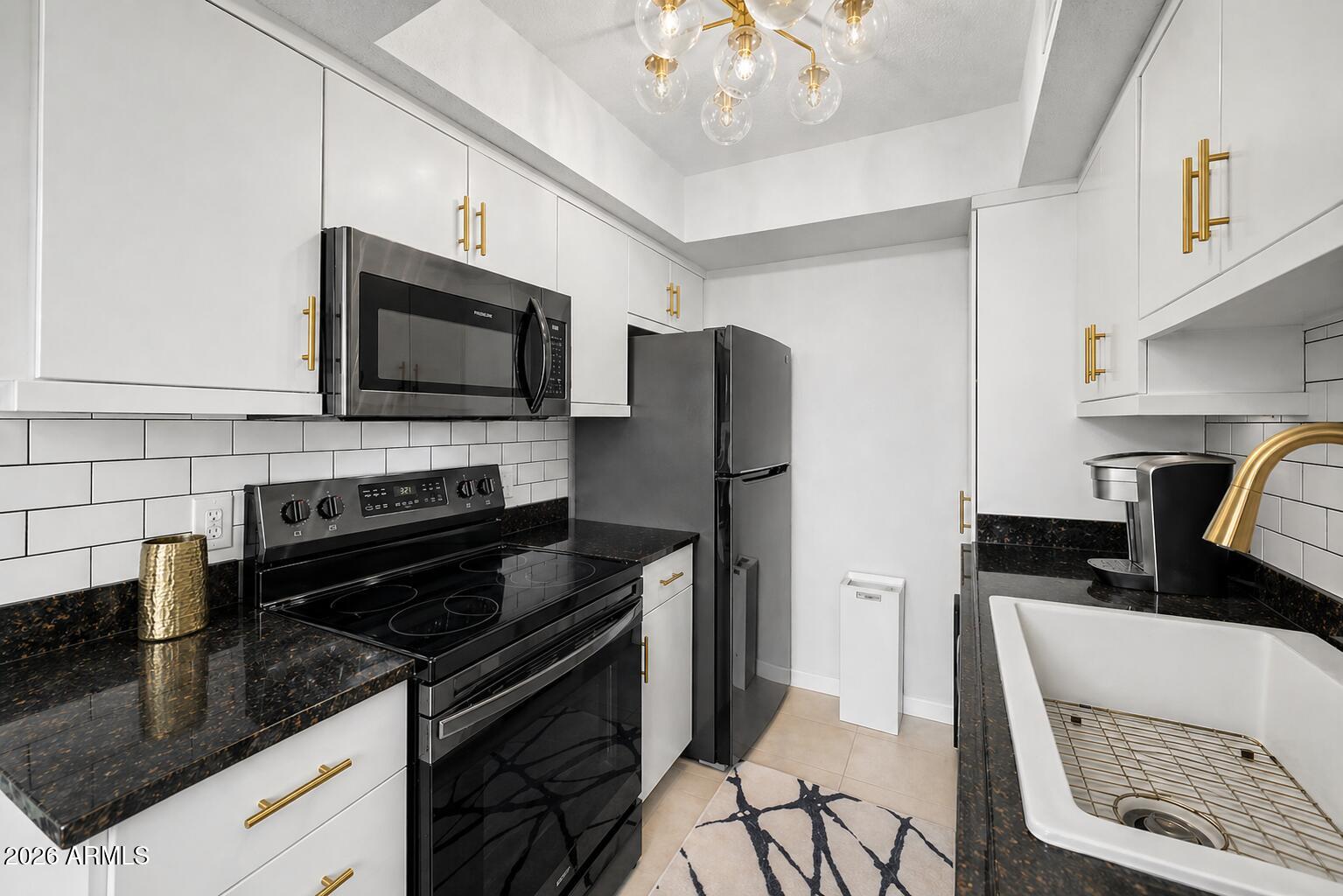 MCCORMICK PLACE SOUTH CONDOMINIUM - Residential
