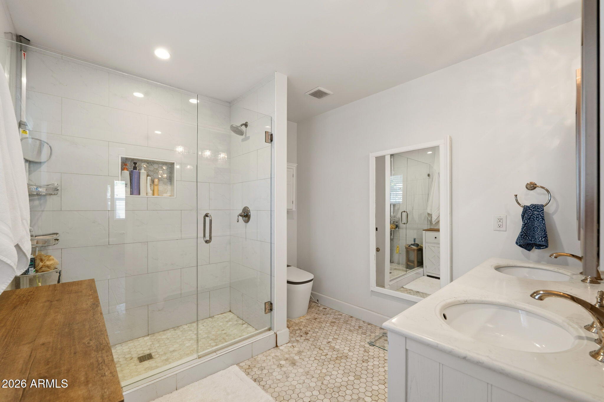 RANCHO VENTURA TR 28 - Residential