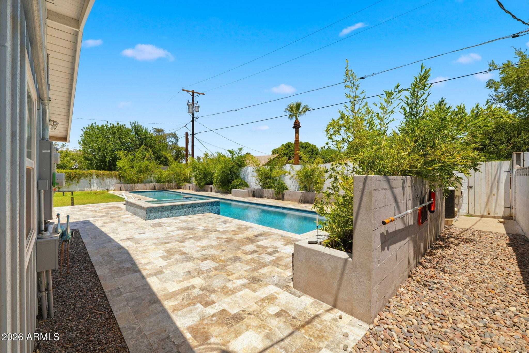 RANCHO VENTURA TR 28 - Residential
