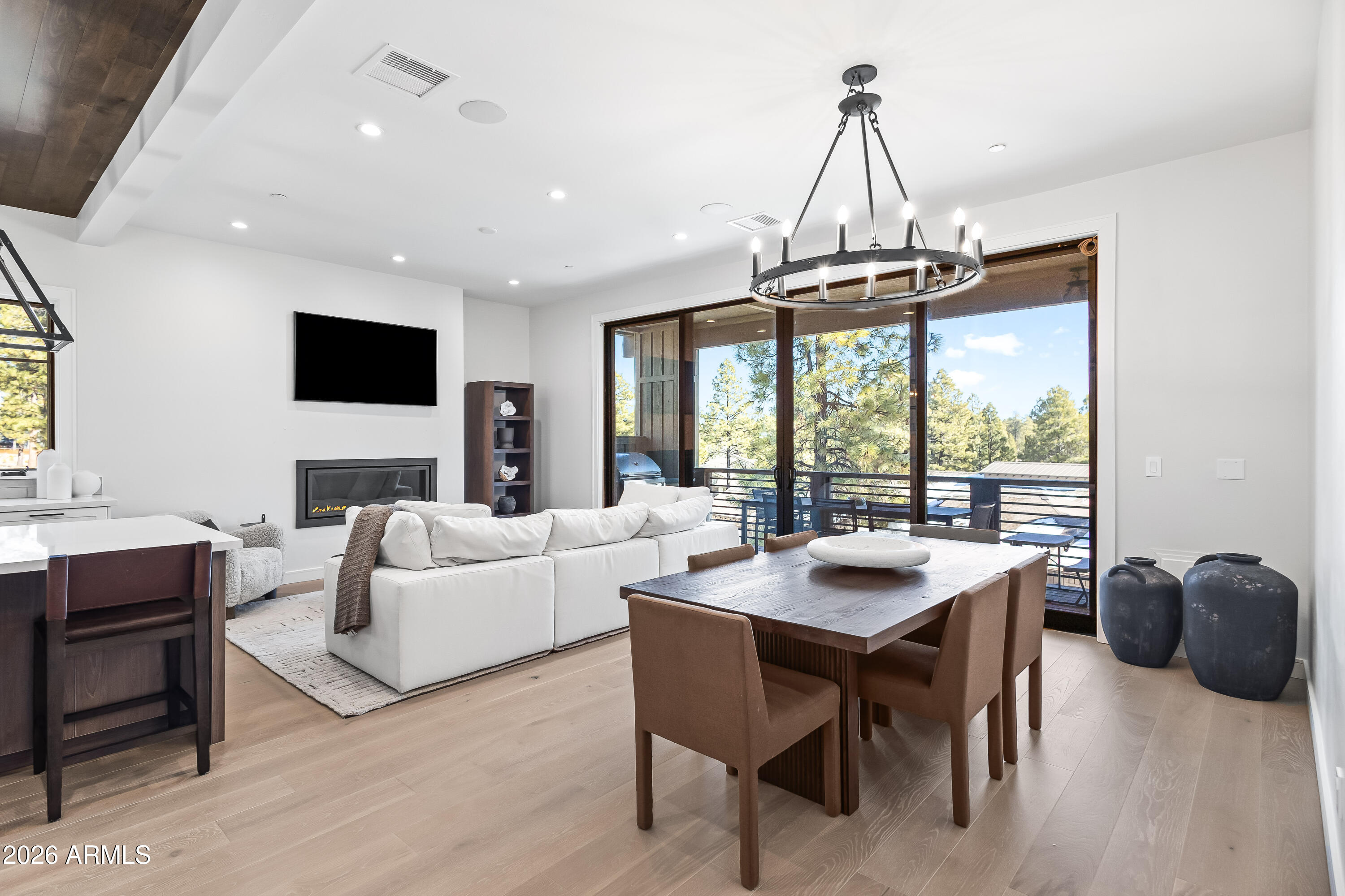 MOUNTAIN VISTA CONDOMINIUMS AT PINE CANYON - Residential