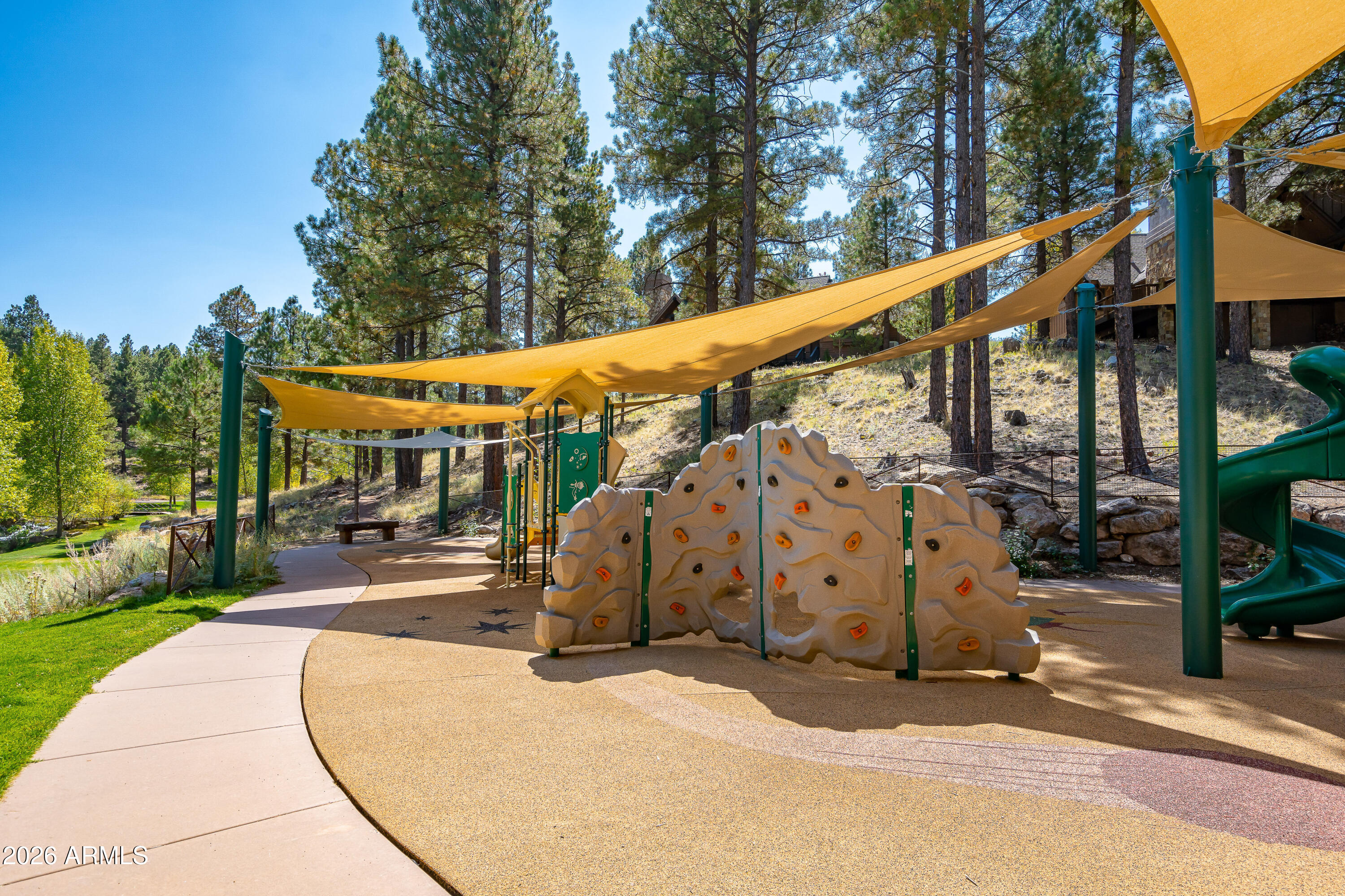 MOUNTAIN VISTA CONDOMINIUMS AT PINE CANYON - Residential