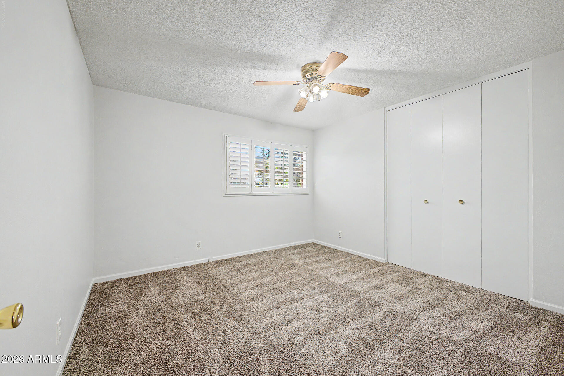 SCOTTSDALE ESTATES - Residential Lease