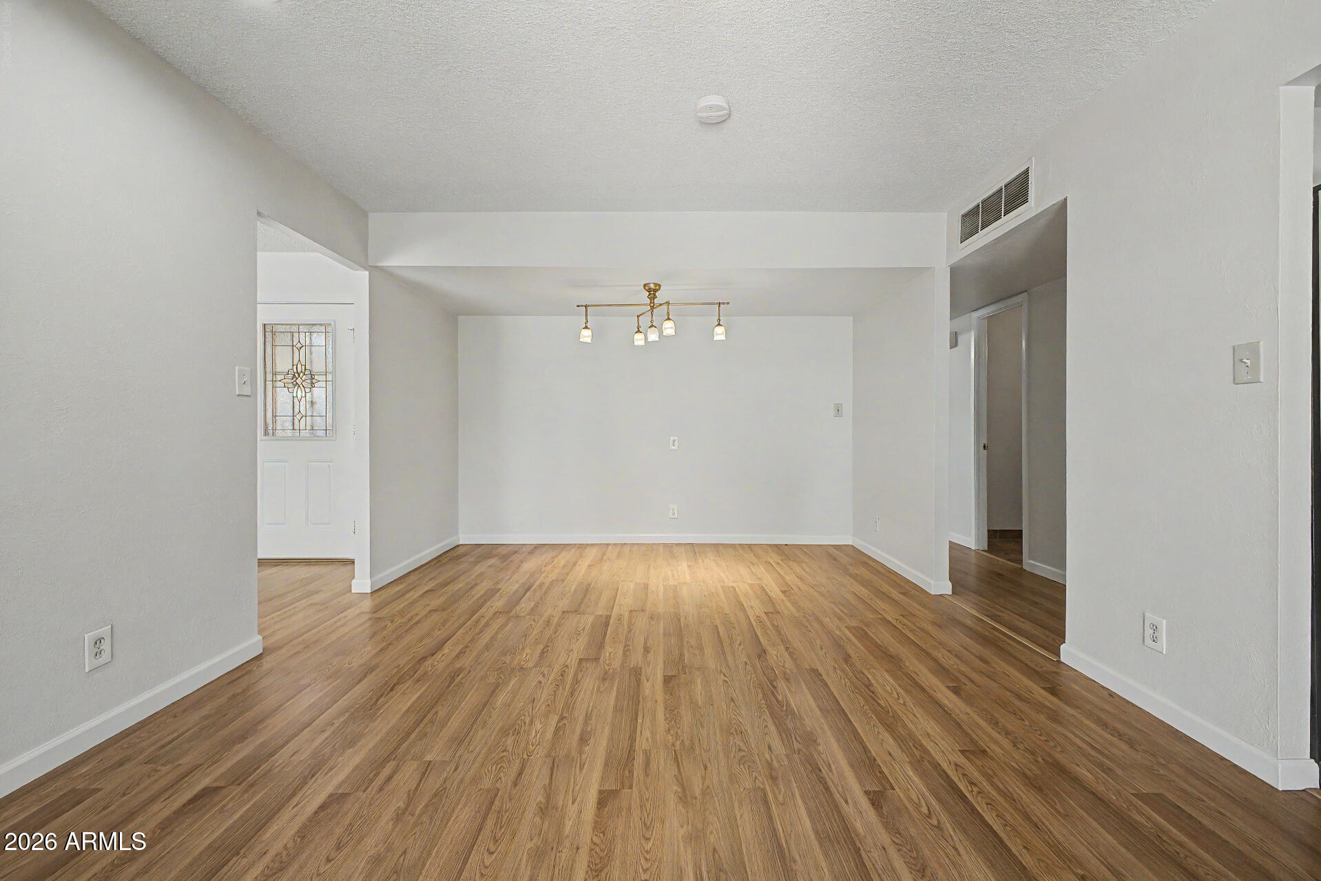SCOTTSDALE ESTATES - Residential Lease