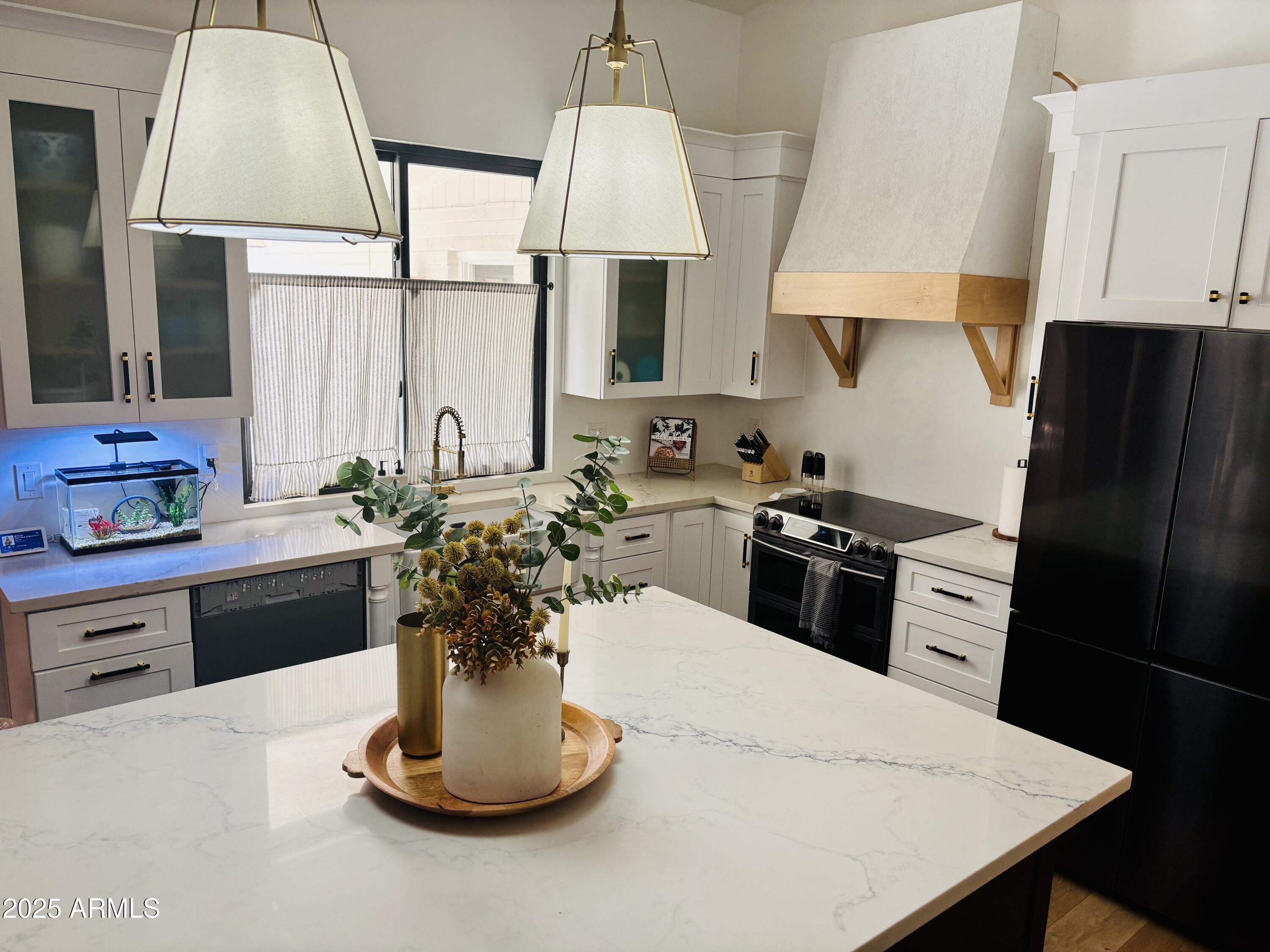 ALTA MIRA SUBDIVISION UNIT 1 - Residential Lease