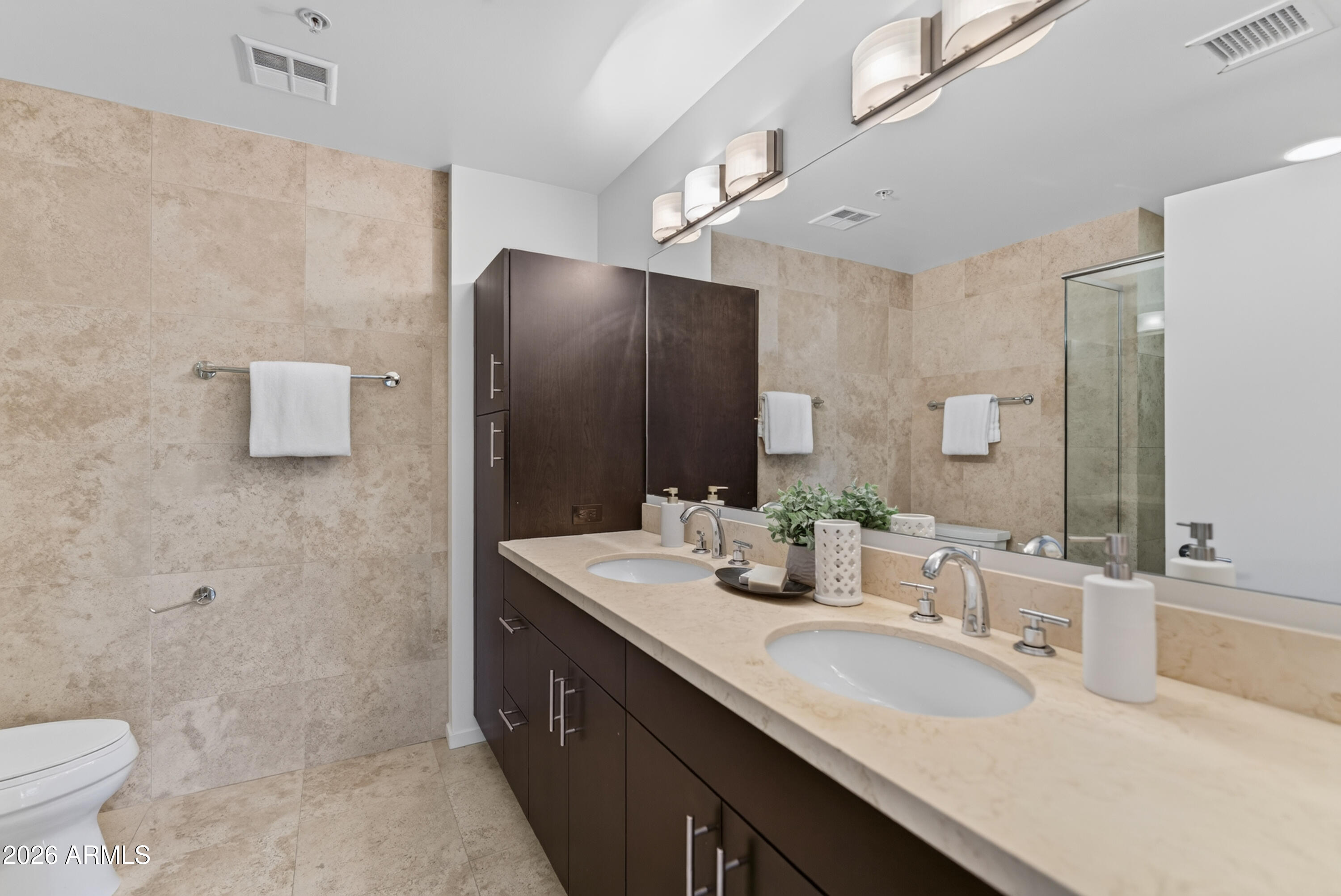 OPTIMA CAMELVIEW VILLAGE CONDOMINIUM 2ND AMD MCR 803-35 UNIT 5008 BLDG 1 7117 E RANCHO VISTA DR - Residential