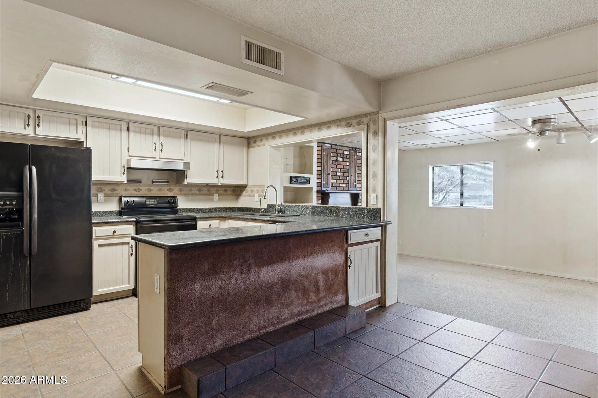 MARLBOROUGH COUNTRY UNIT 6 - Residential