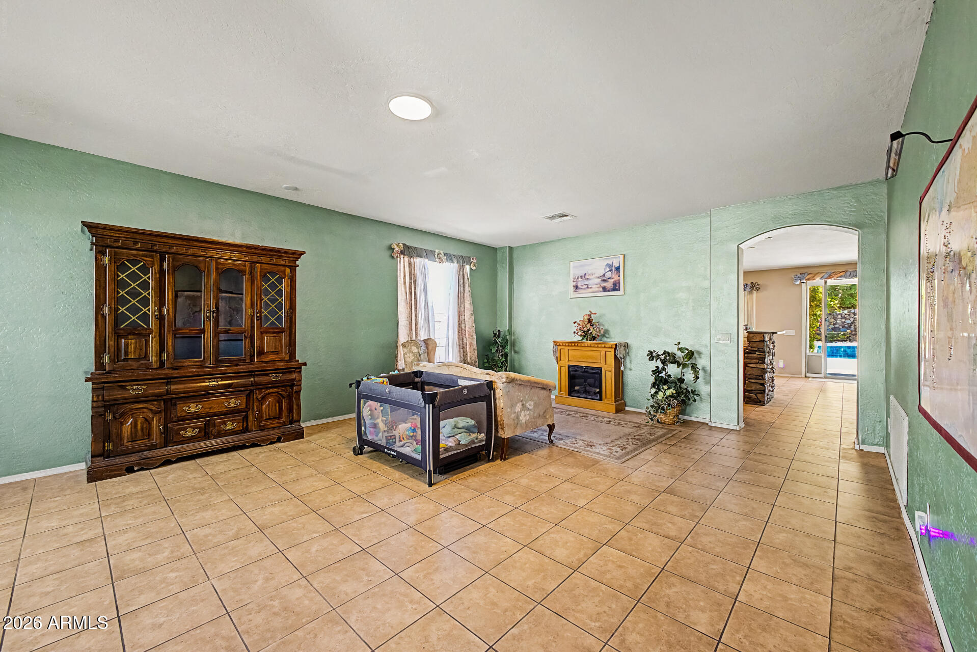 DOBBINS POINT - Residential