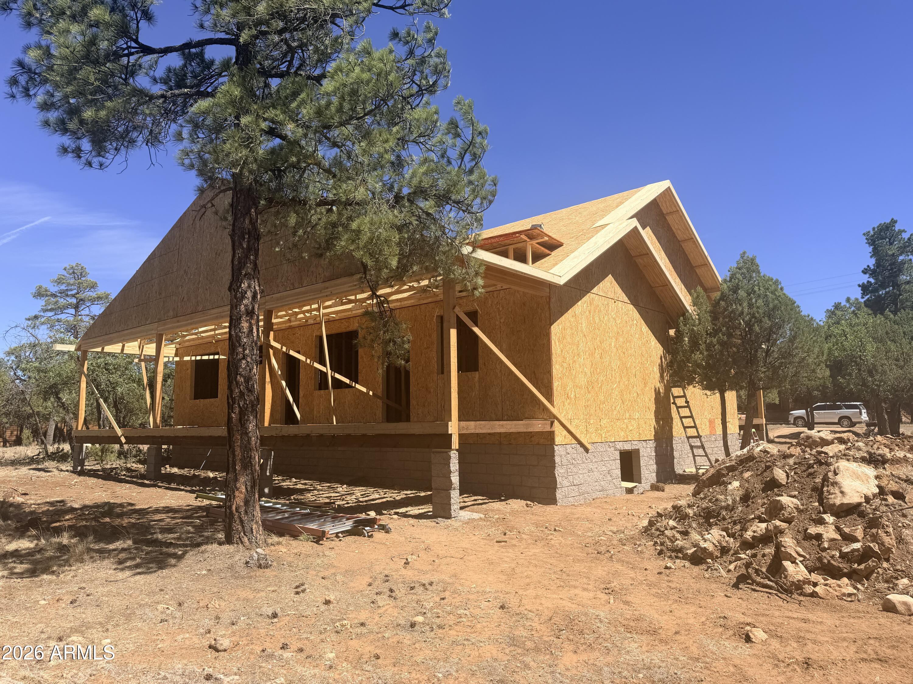 TAMARRON PINES - Residential
