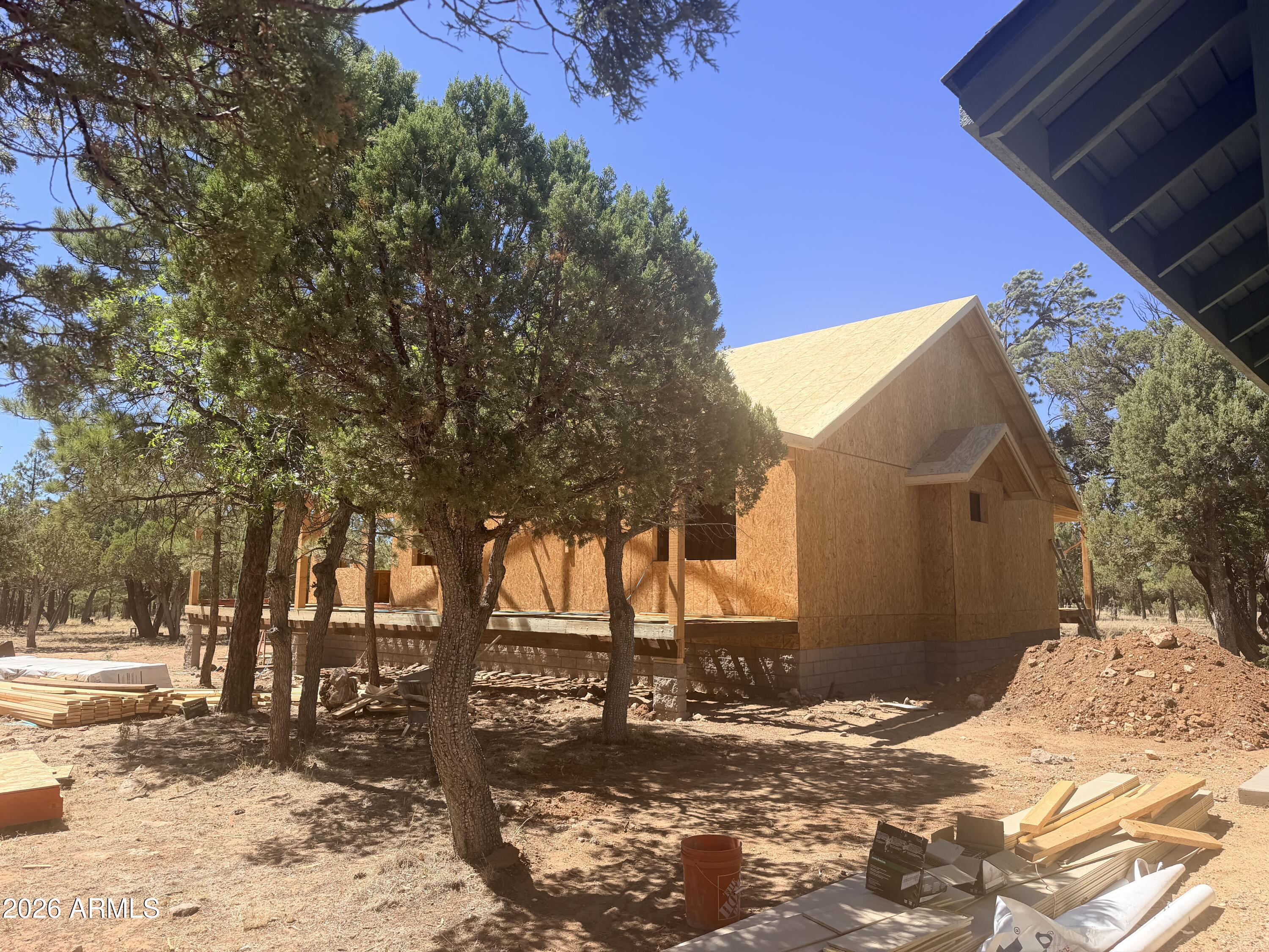TAMARRON PINES - Residential