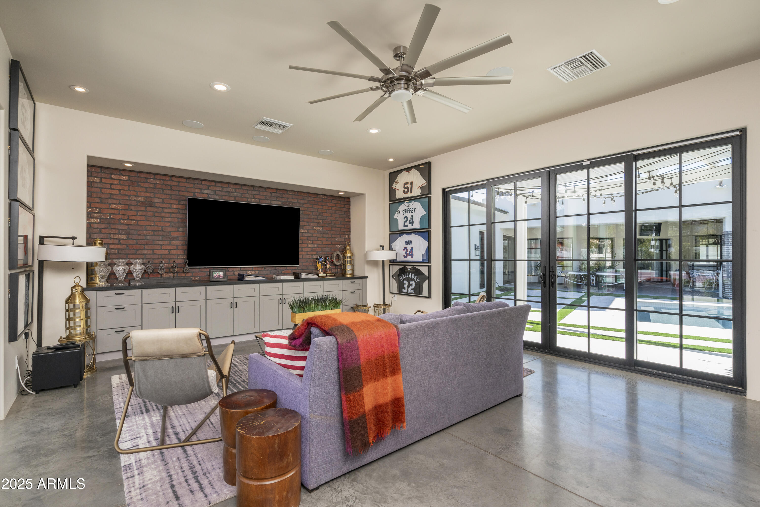 SWEET ACRES - Residential