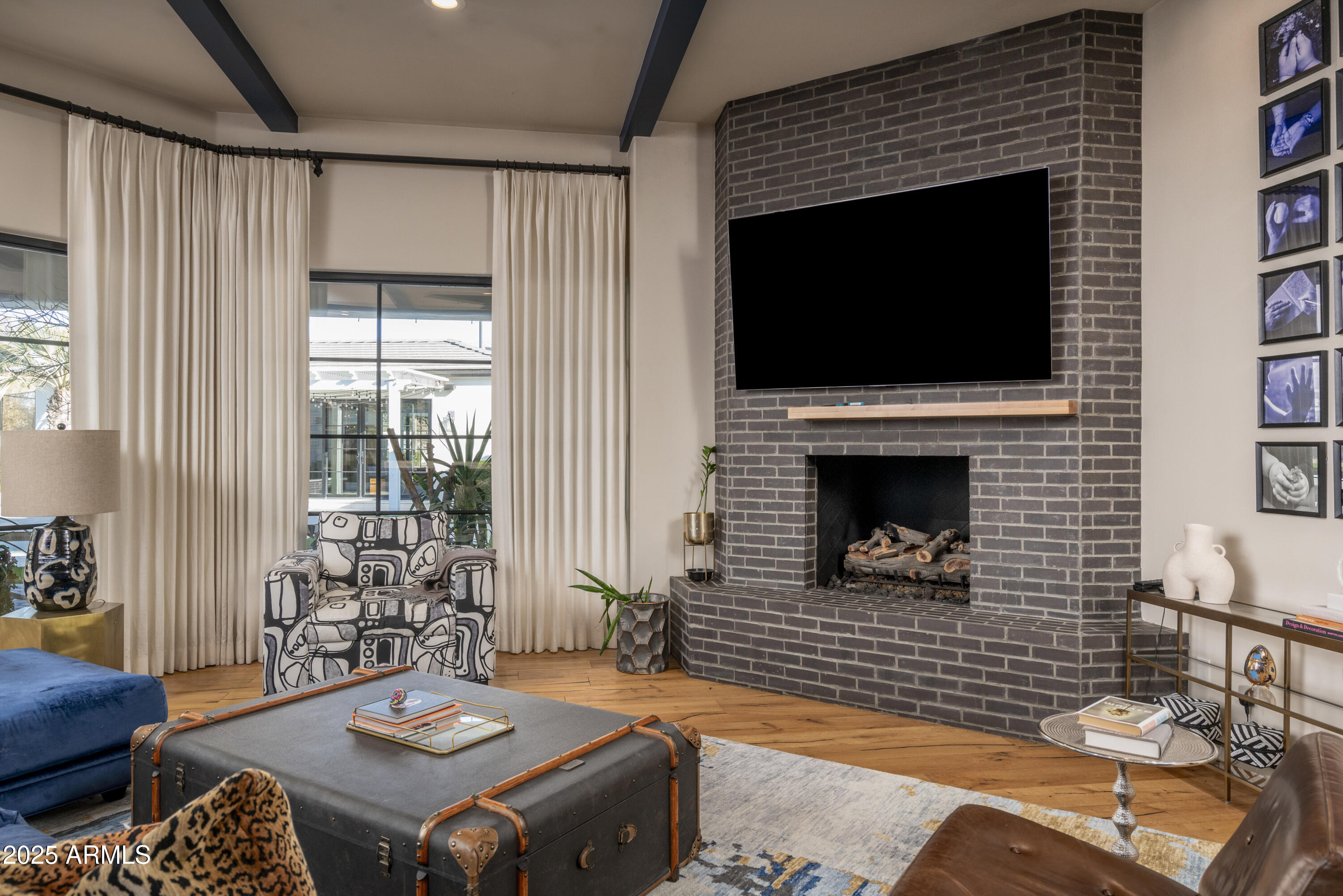 SWEET ACRES - Residential