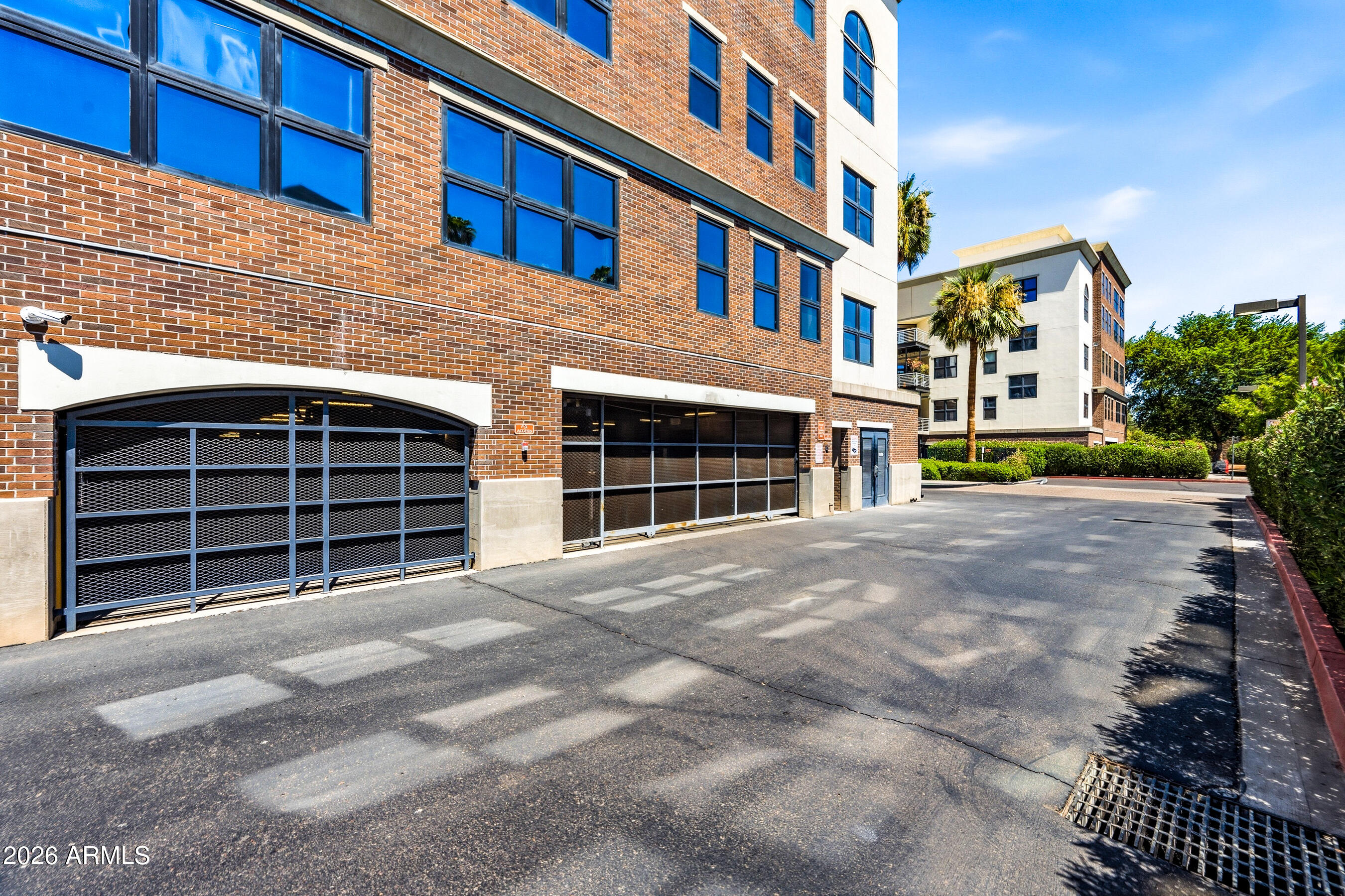 ARTISAN LOFTS CONDOMINIUM - Residential