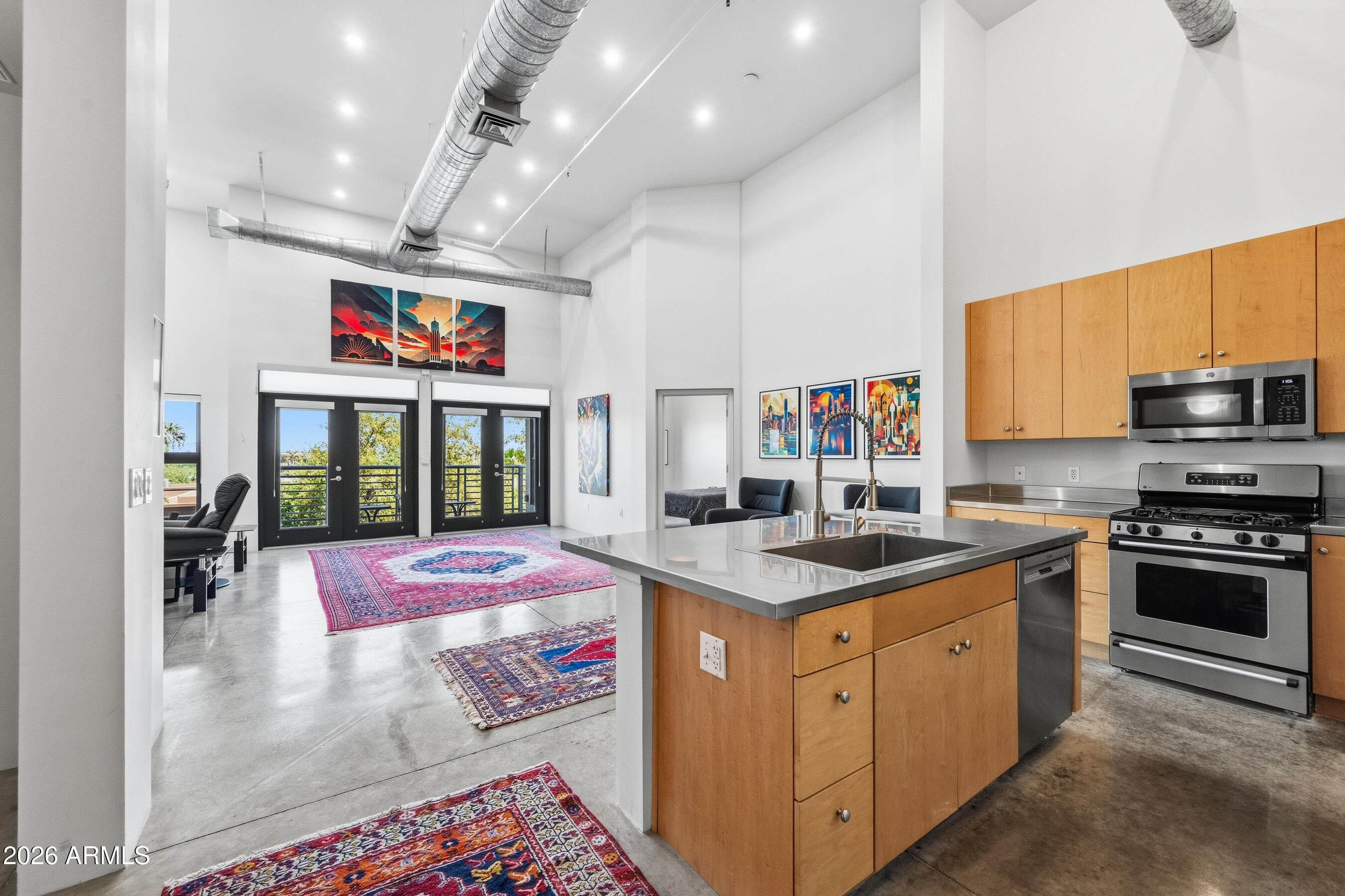 ARTISAN LOFTS CONDOMINIUM - Residential