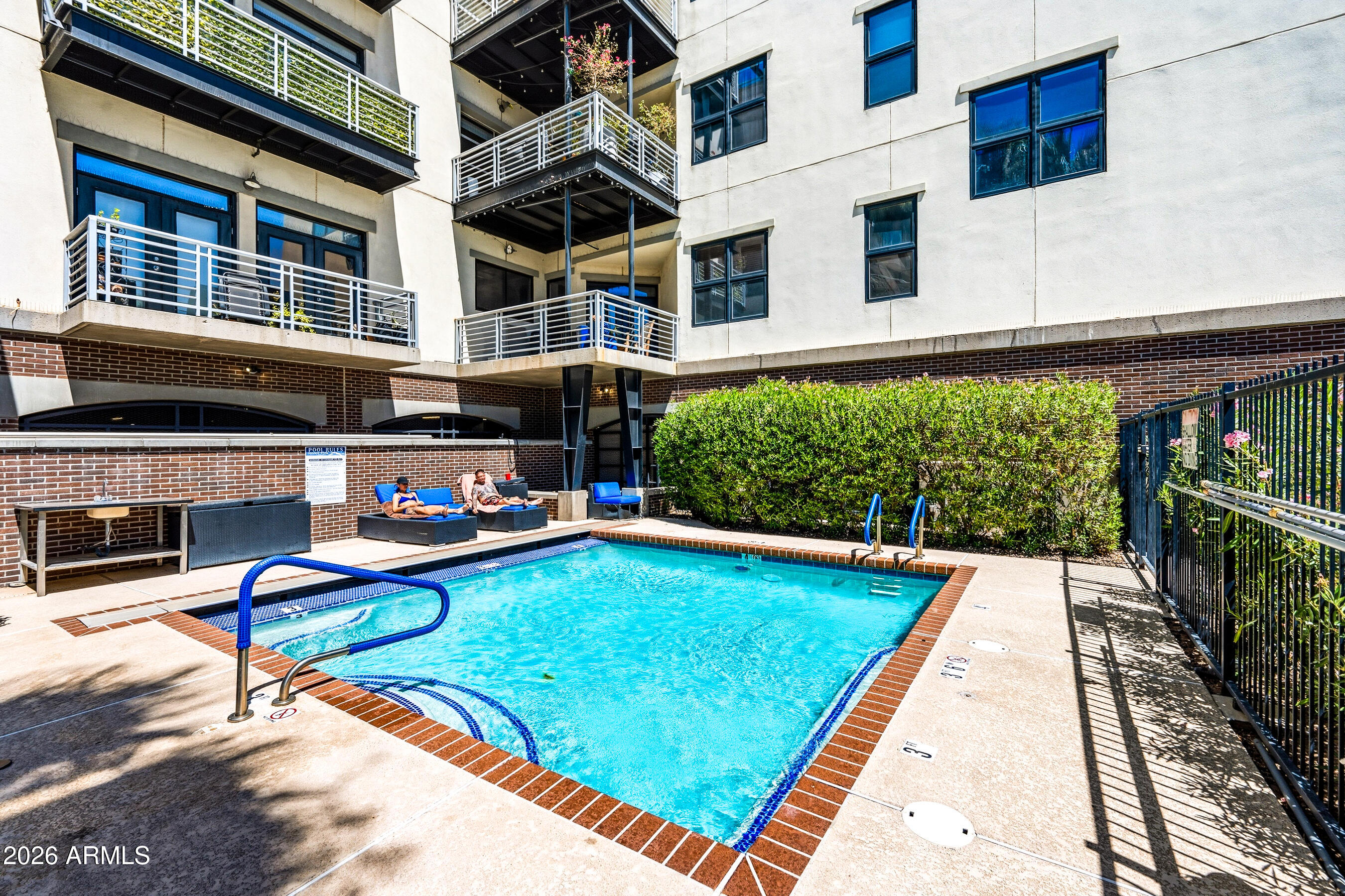 ARTISAN LOFTS CONDOMINIUM - Residential