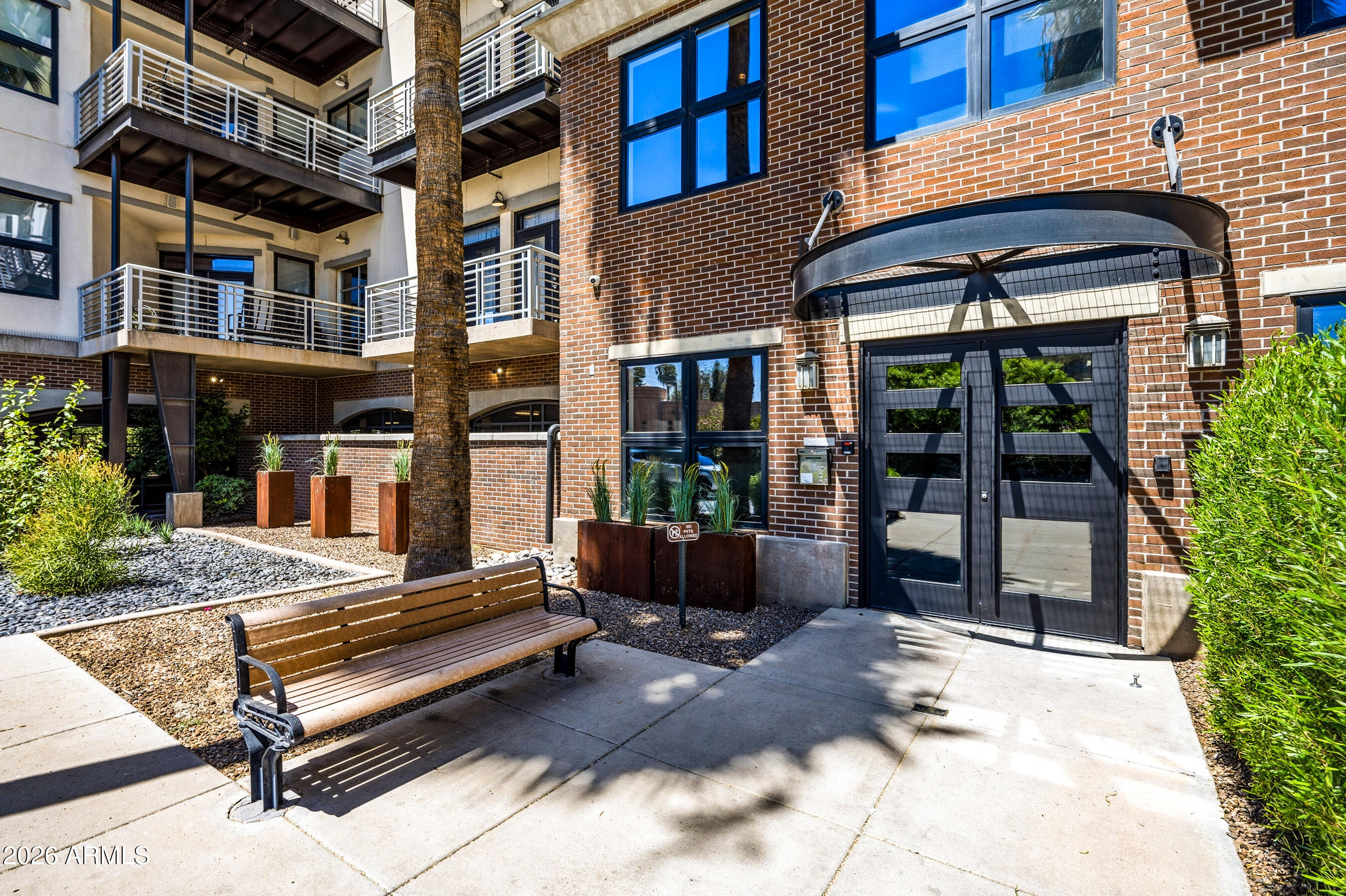 ARTISAN LOFTS CONDOMINIUM - Residential