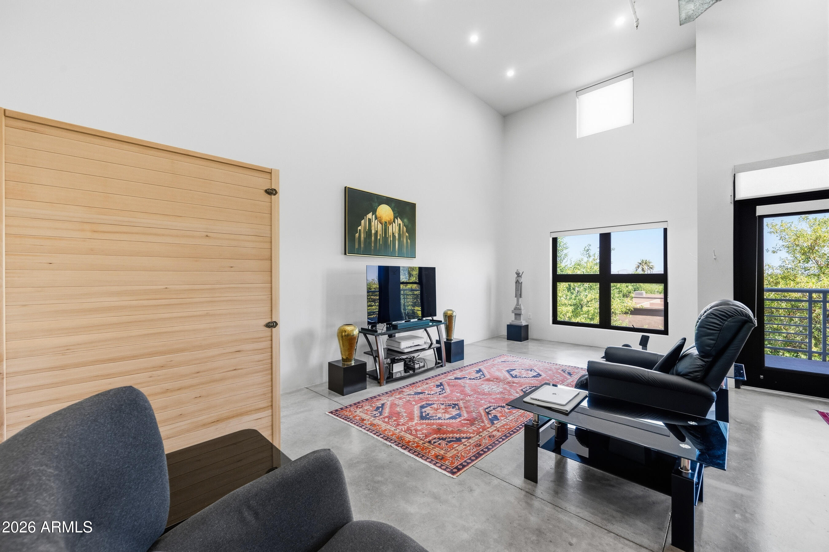 ARTISAN LOFTS CONDOMINIUM - Residential