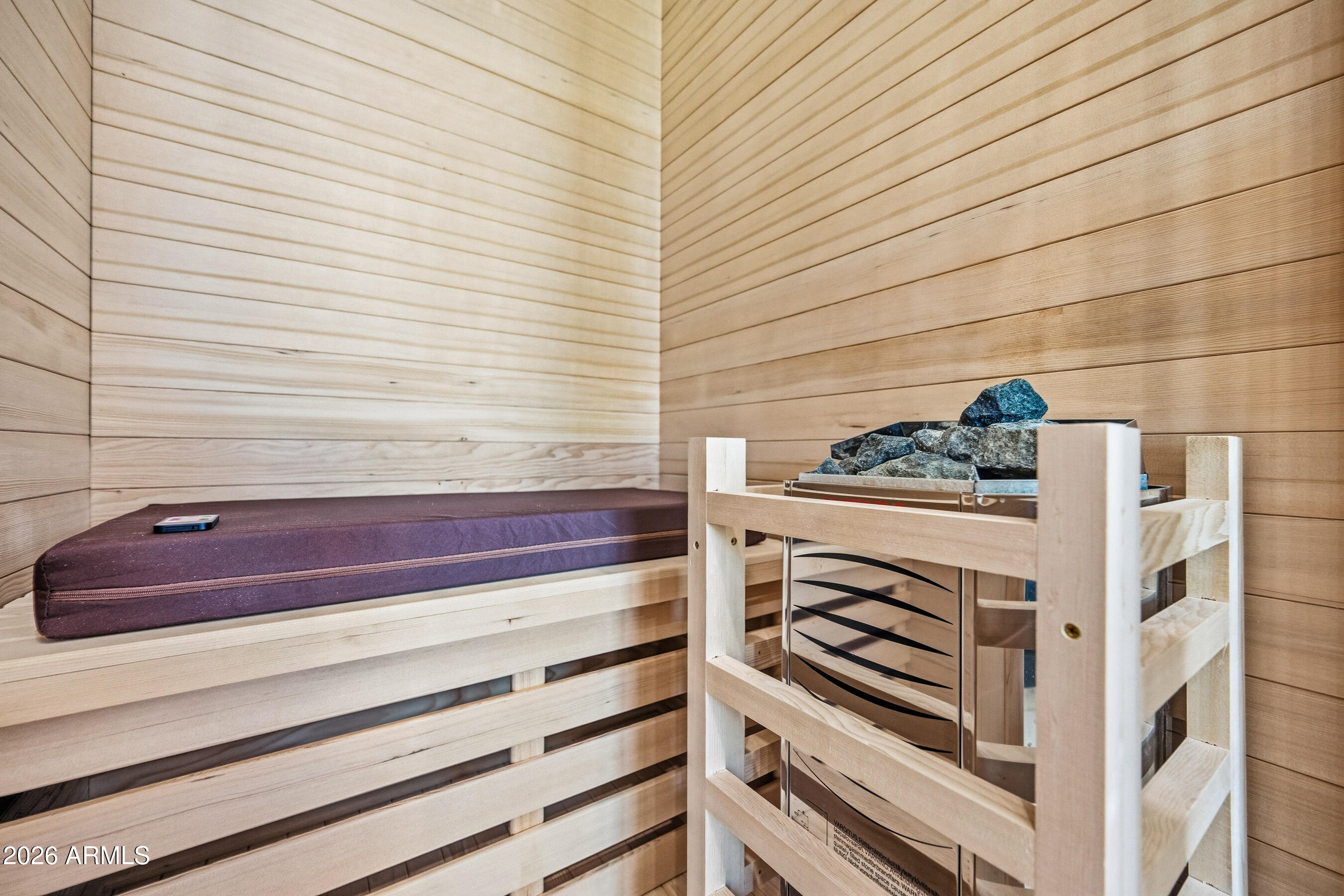 ARTISAN LOFTS CONDOMINIUM - Residential