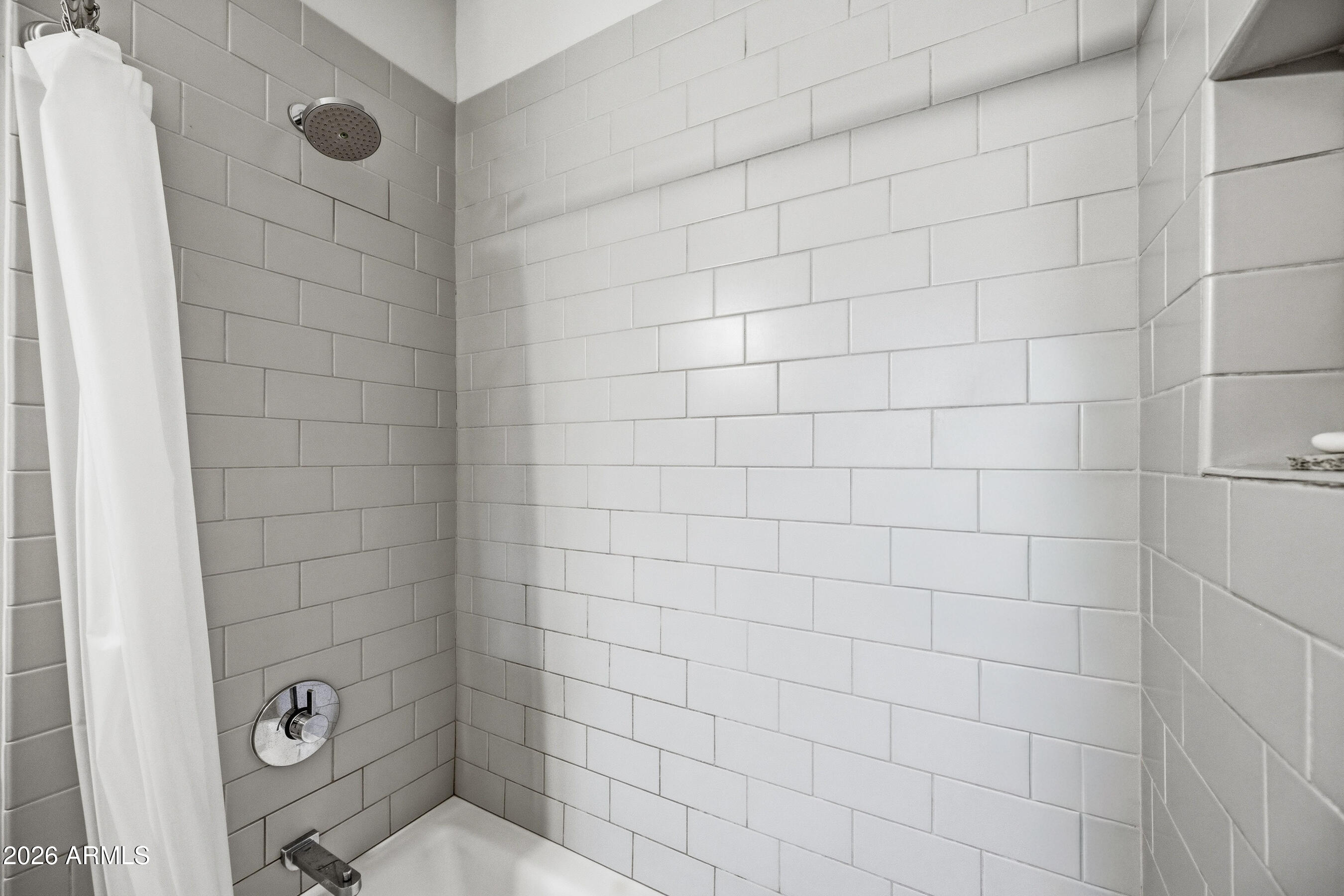 ARTISAN LOFTS CONDOMINIUM - Residential