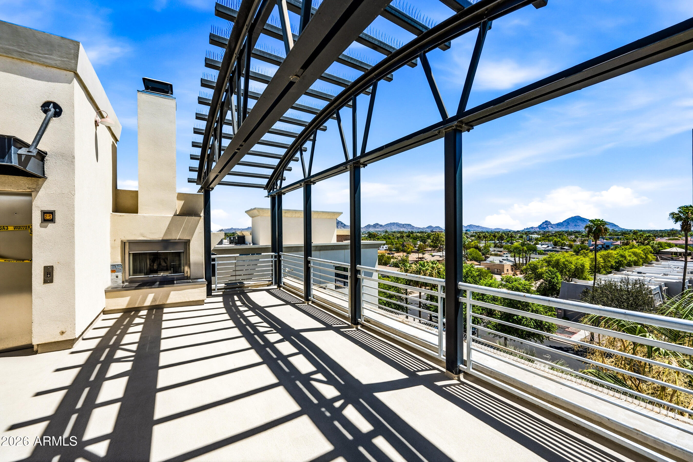ARTISAN LOFTS CONDOMINIUM - Residential