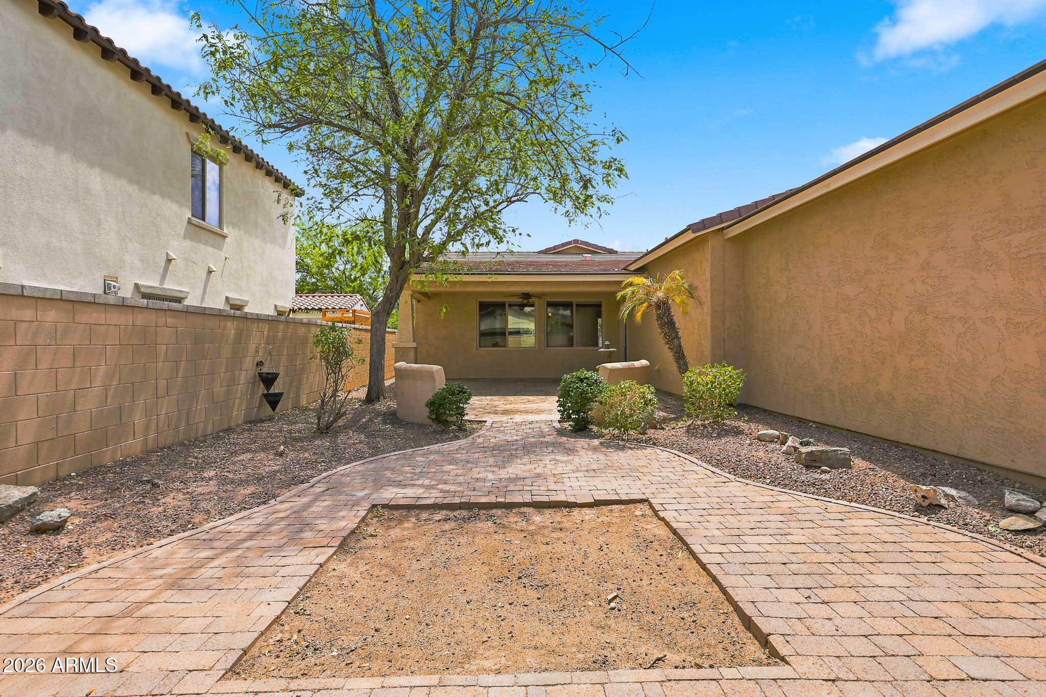 VERRADO - Residential