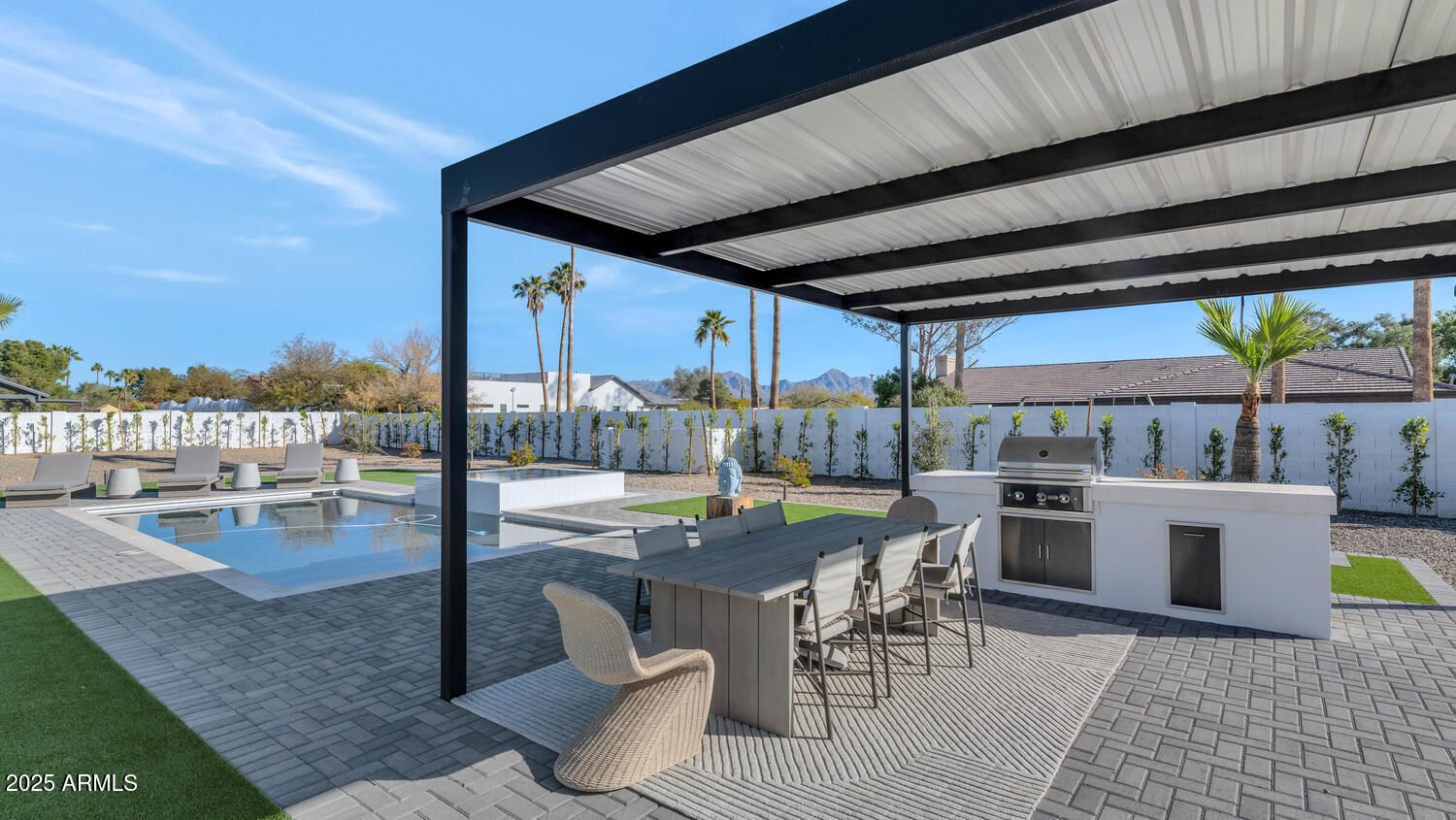 LAS SOMBRAS 2 - Residential